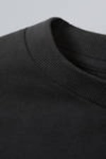 Schwarz - Kastiges T-Shirt - 4
