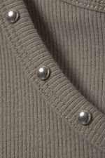 Zacht taupe - Tanktop met studs - 1