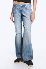 Captain Blue - Light Blue - Nova Low Rise Slim Bootcut Jeans - 2