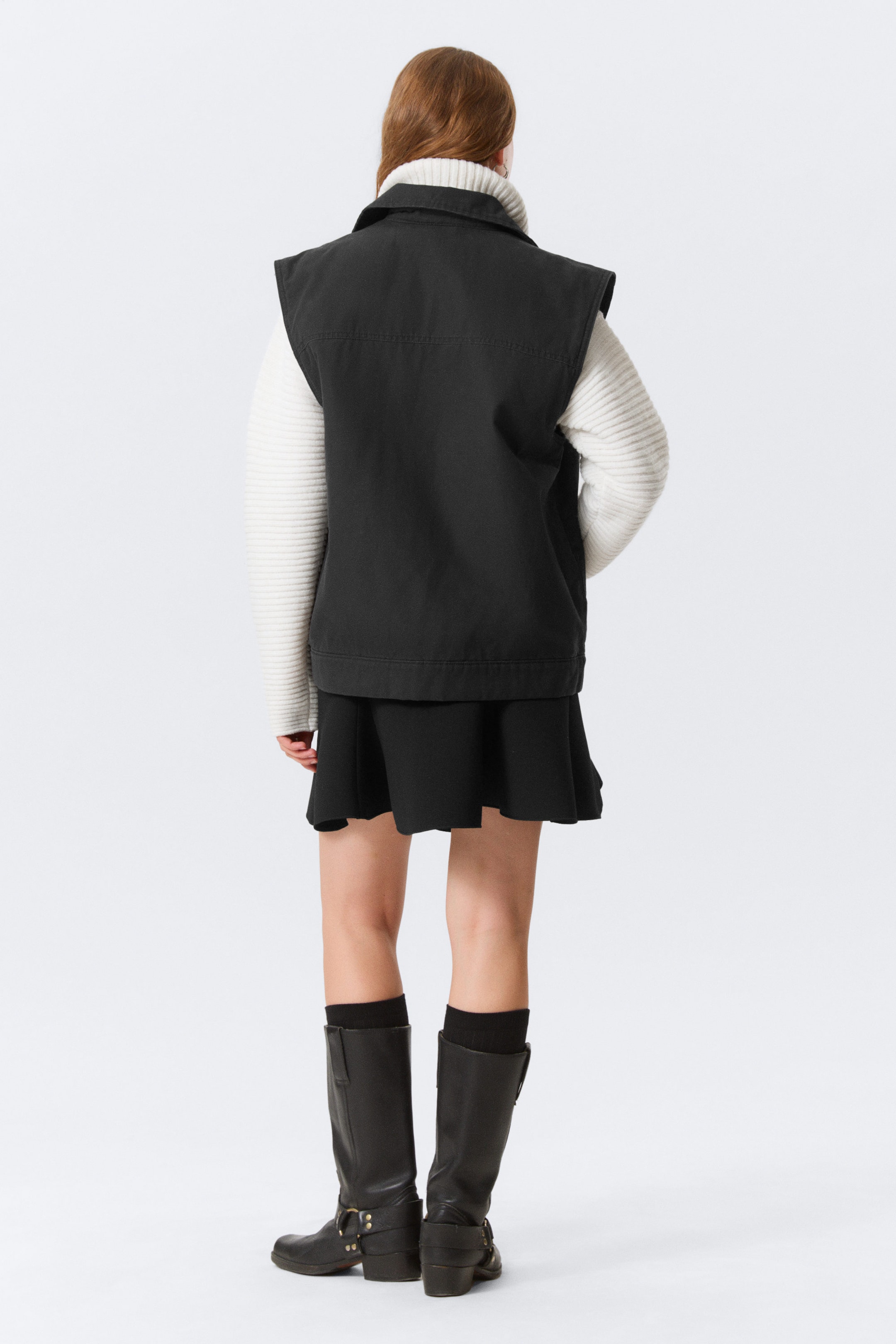 Black - Lightly Padded Canvas Zip Vest - 2