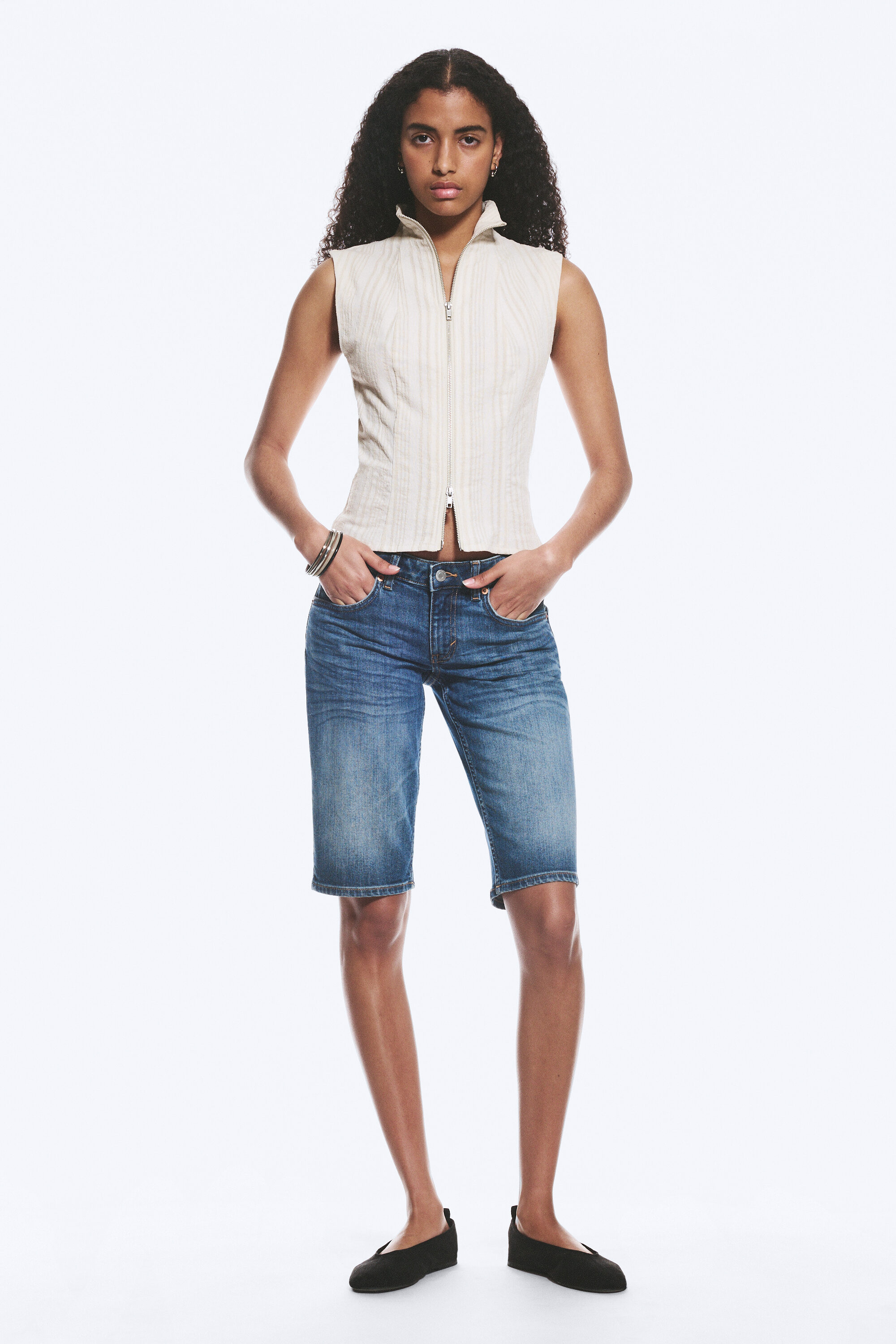 sleeveless high‑neck zip top - Light Mole | Weekday GB