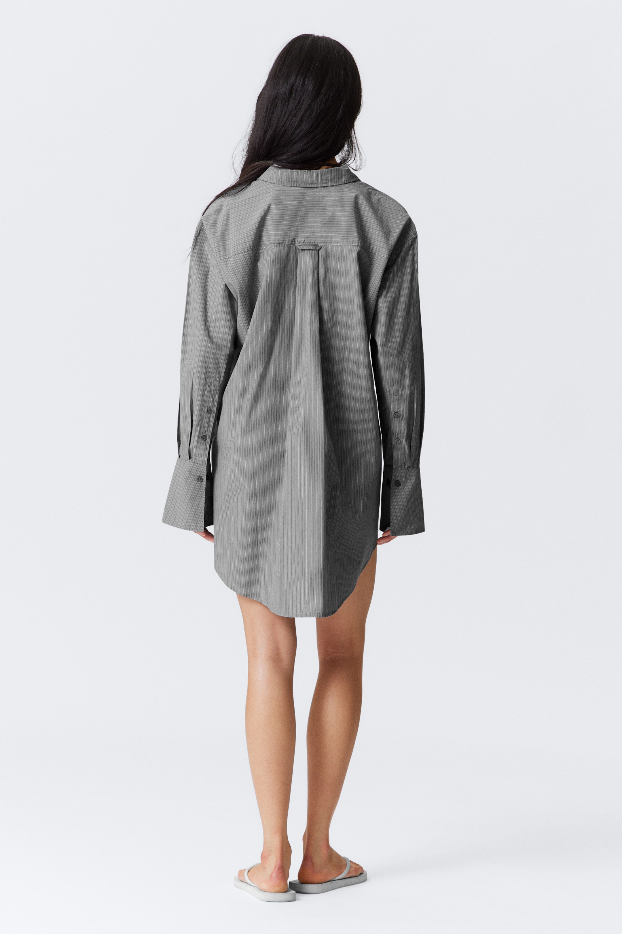 Zobacz większy obraz: Mini szmizjerka z bawełnianej popeliny - Striped Grey - ONA | H&M PL 4