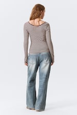 Pink & burgunderrot gestreift - Langärmliges Slim Fit-Top mit U-Ausschnitt - 2