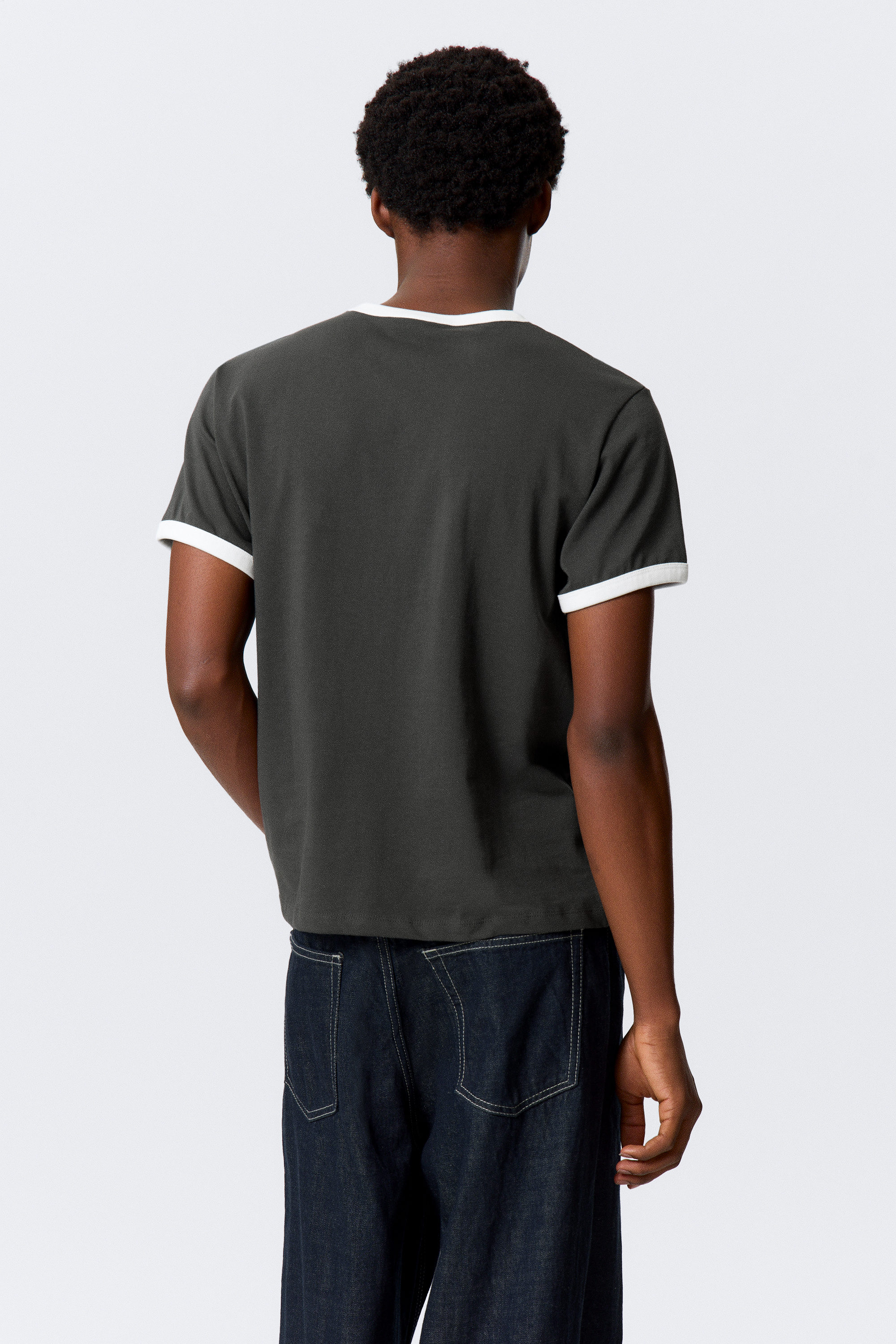 Gris foncé et blanc - T-shirt en coton avec bordures contrastées et manches courtes - 2