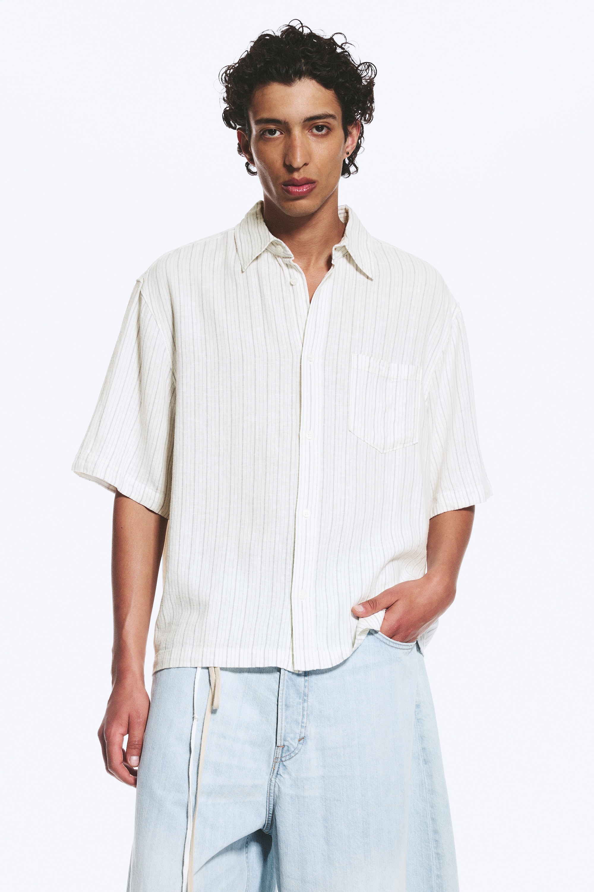 Camisa Relaxada de Manga Curta em Mistura de Linho