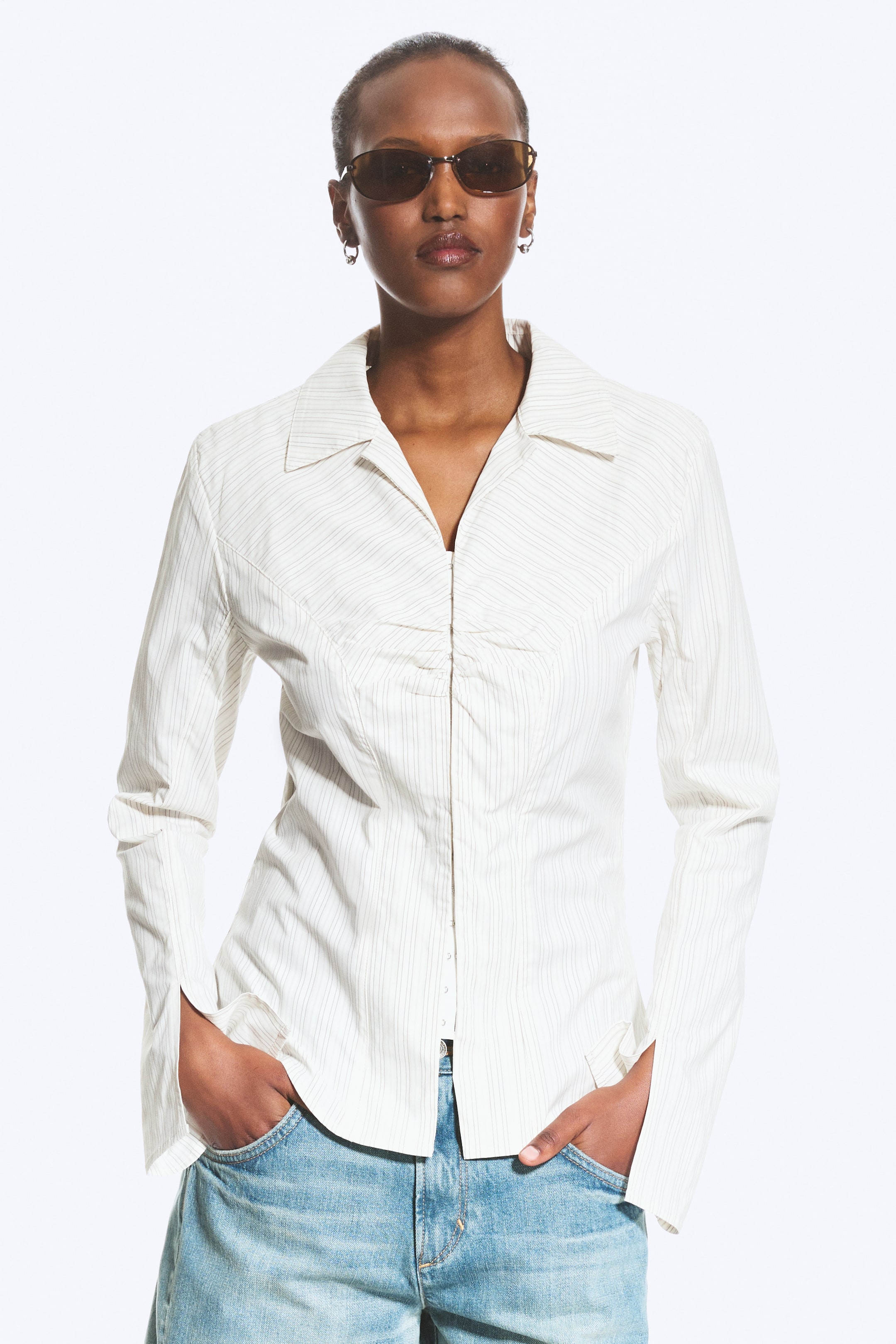 Agrandir l'image: Haut à manches longues à fermeture à crochet - Blanc poudré clair - FEMME | H&M FR 1