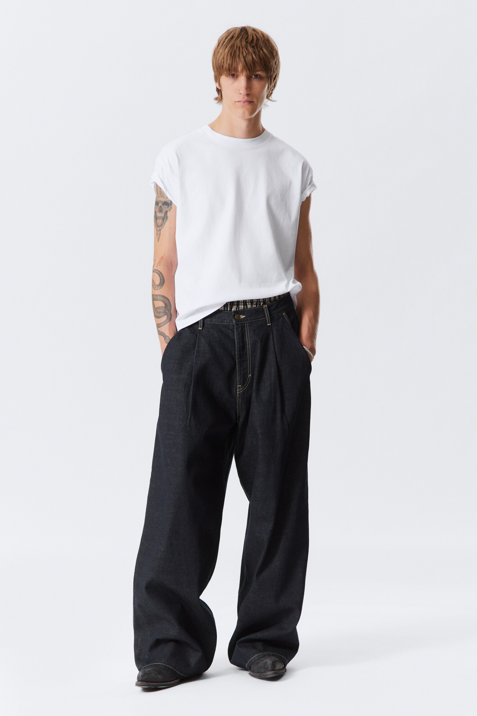 Jeans larghi con pieghe - Emerald Rinse - Blu scuro