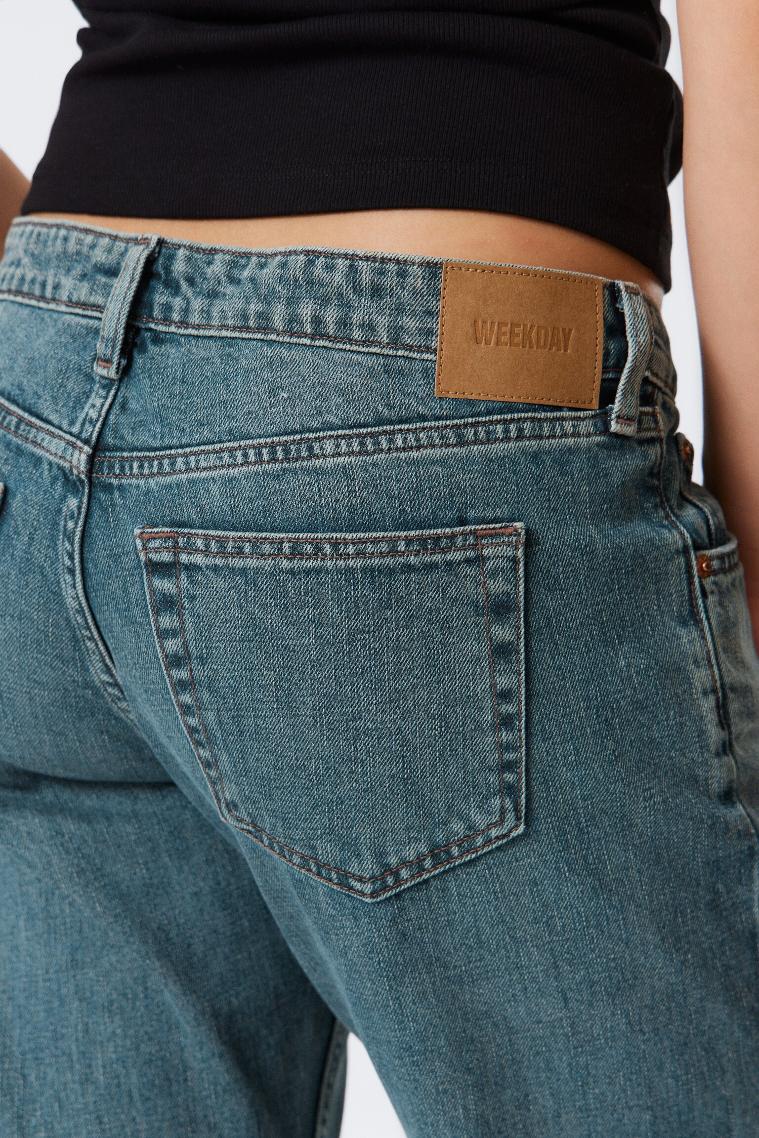 Arrow Low Rise Regular Straight Leg Jeans - Second Blue – Medium Blue/Blue Fade - Medium Blue/Aeon Blue - Light Blue/Board Blue - Medium Blue/Tuned Black - Black/Mine Blue - Medium Blue/Clay Grey - Grey - 7