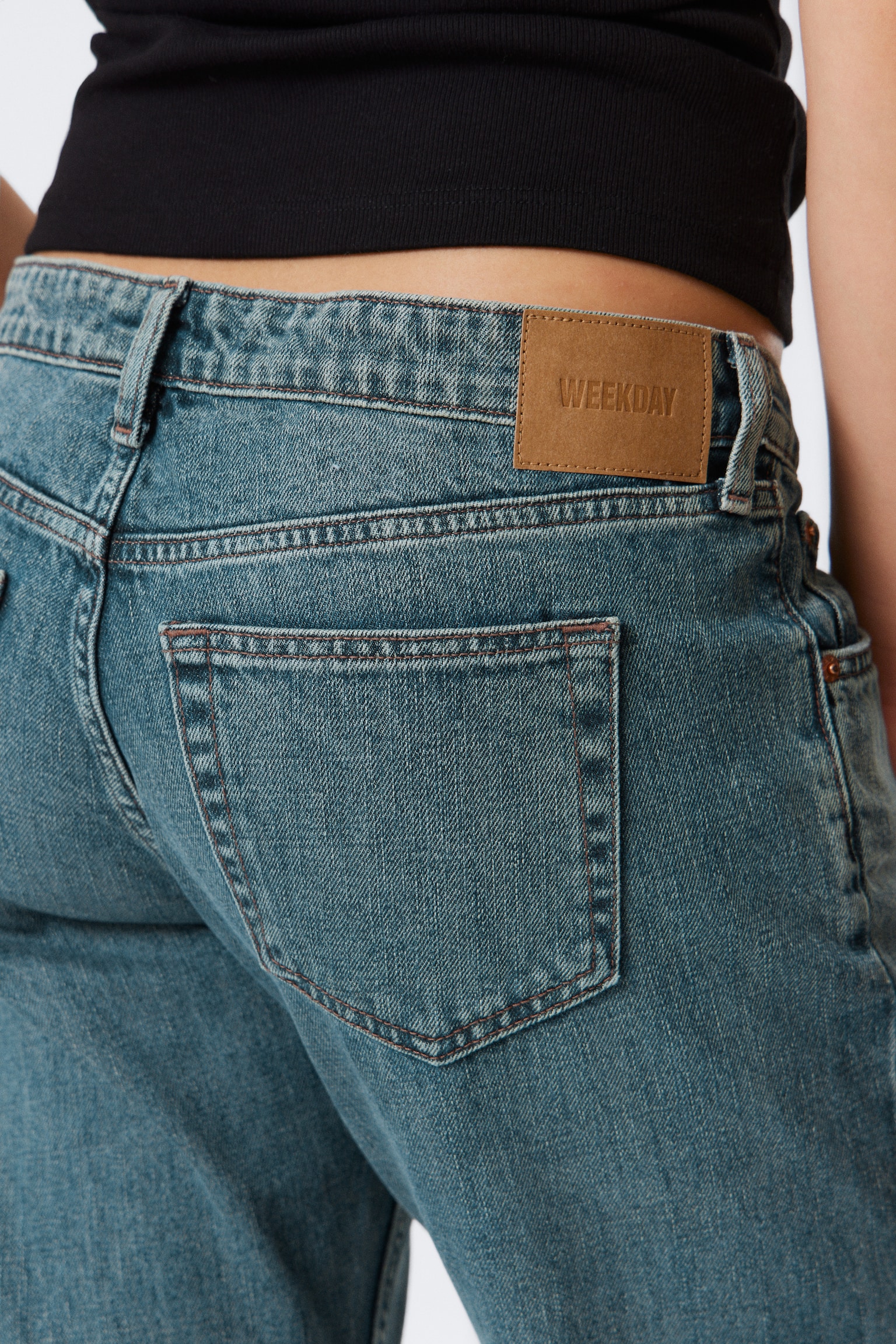 Arrow Low Rise Regular Straight Leg Jeans - Druhá modrá – stredne modrá/Tuned Black - Black/Board Blue - stredne modrá/Blue Fade - Medium Blue/Aeon Blue - Light Blue/Clay Grey - Grey/Jackpot Blue - Medium Blue/Mine Blue - Medium Blue/Marsh Blue - Dark Blue/Seventeen Blue - Medium Blue/Mine Grey - Medium Grey/Summer Blue - Light Blue - 3