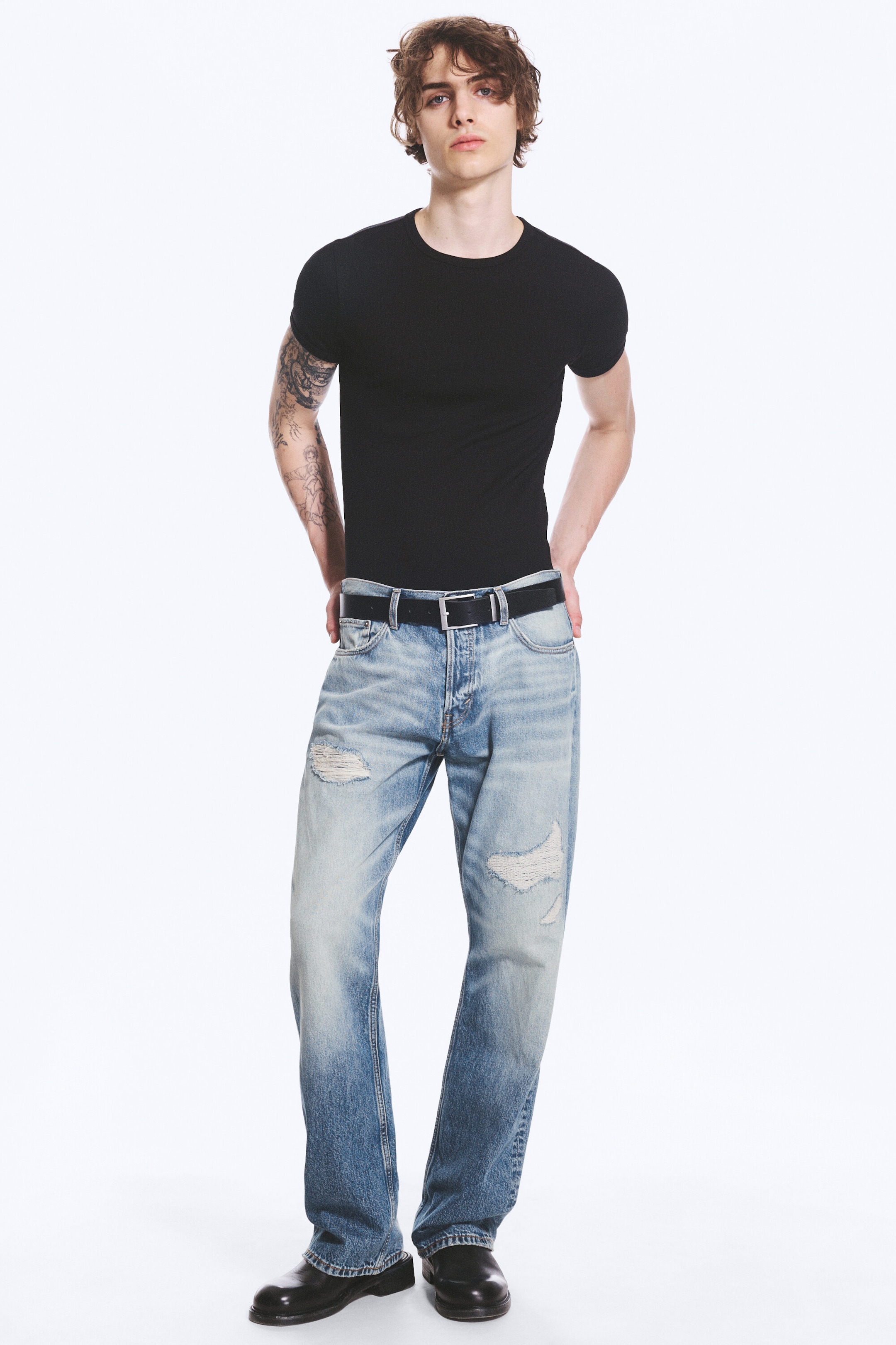Schwarz - Klassisches Rip-T-Shirt - 2
