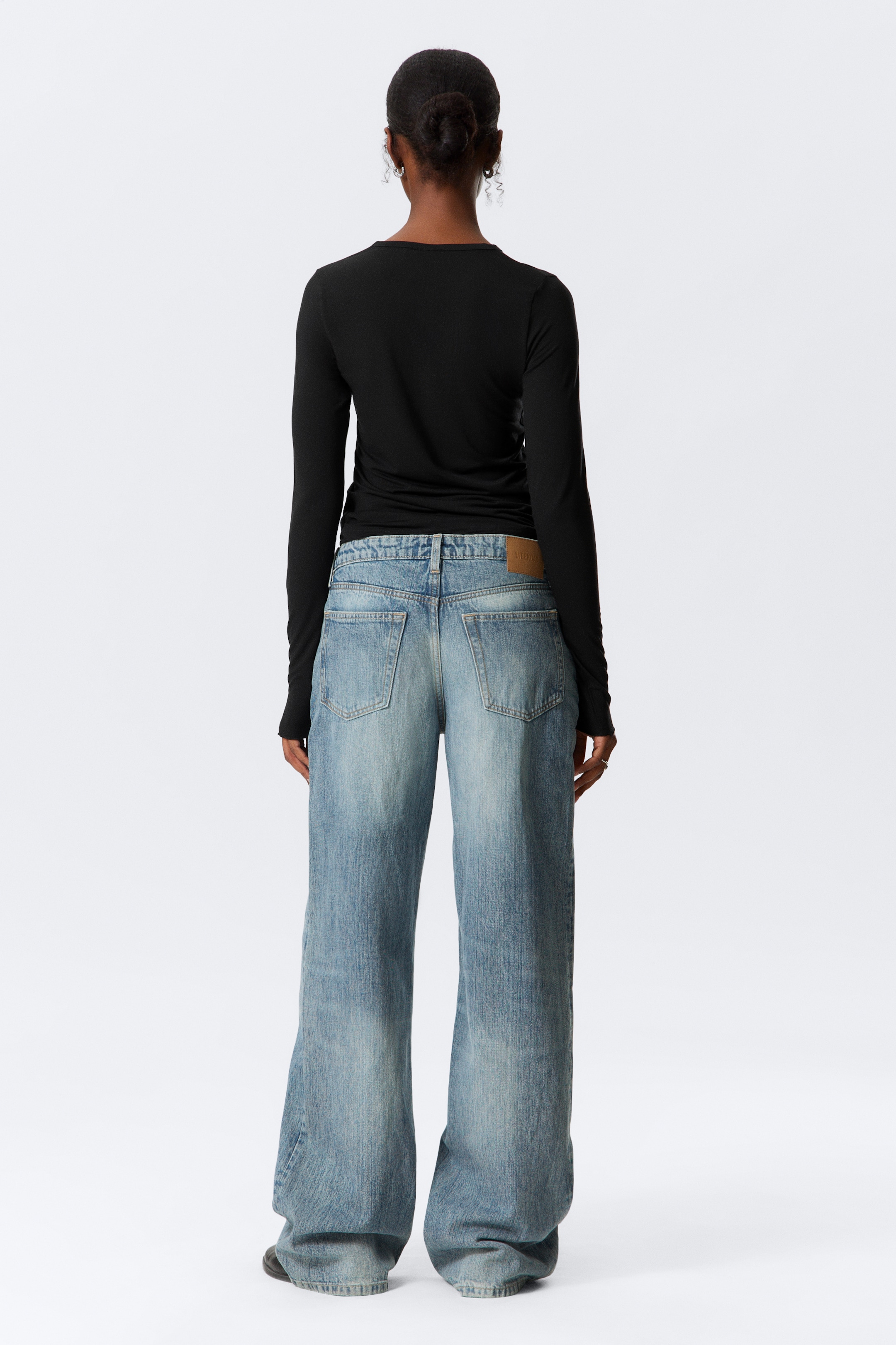 Größeres Bild anzeigen: Ample Low Waist Loose Wide Leg Jeans - Blue Stream - Mittelblau - Ladies | H&M AT 7