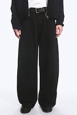 Black Rinse - Low-Rise Tailored Baggy Jeans - 1