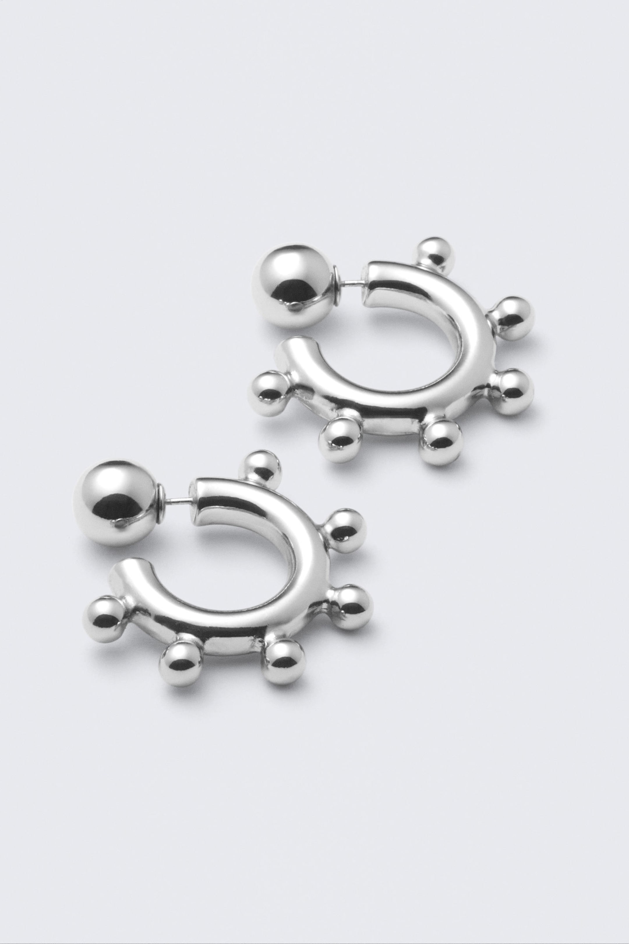 Silberfarben - Hoop-Ohrringe mit Piercing-Perlen - 4