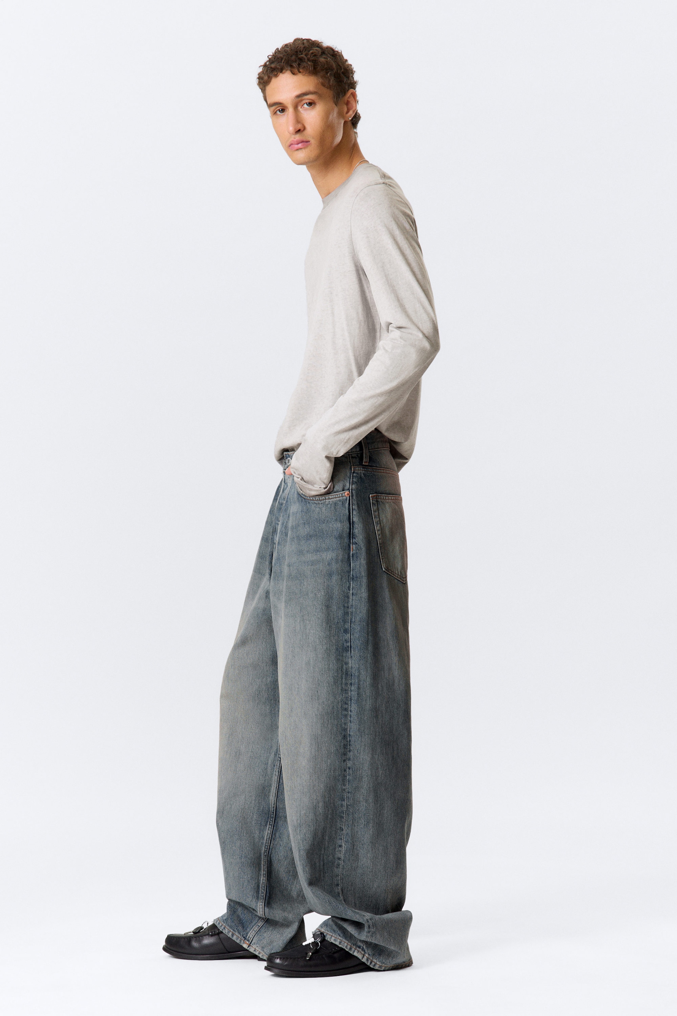 Arizona Blue - Medium Blue - Astro Mid Rise Loose Baggy Leg Unisex Jeans - 3