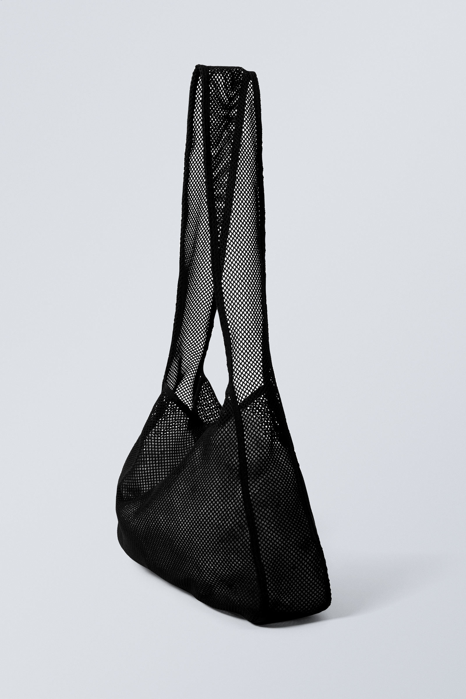 ★英国発*WEEKDAY*新作*ネットショルダーバッグ/BL★ net shoulder bag - Black | Weekday WW