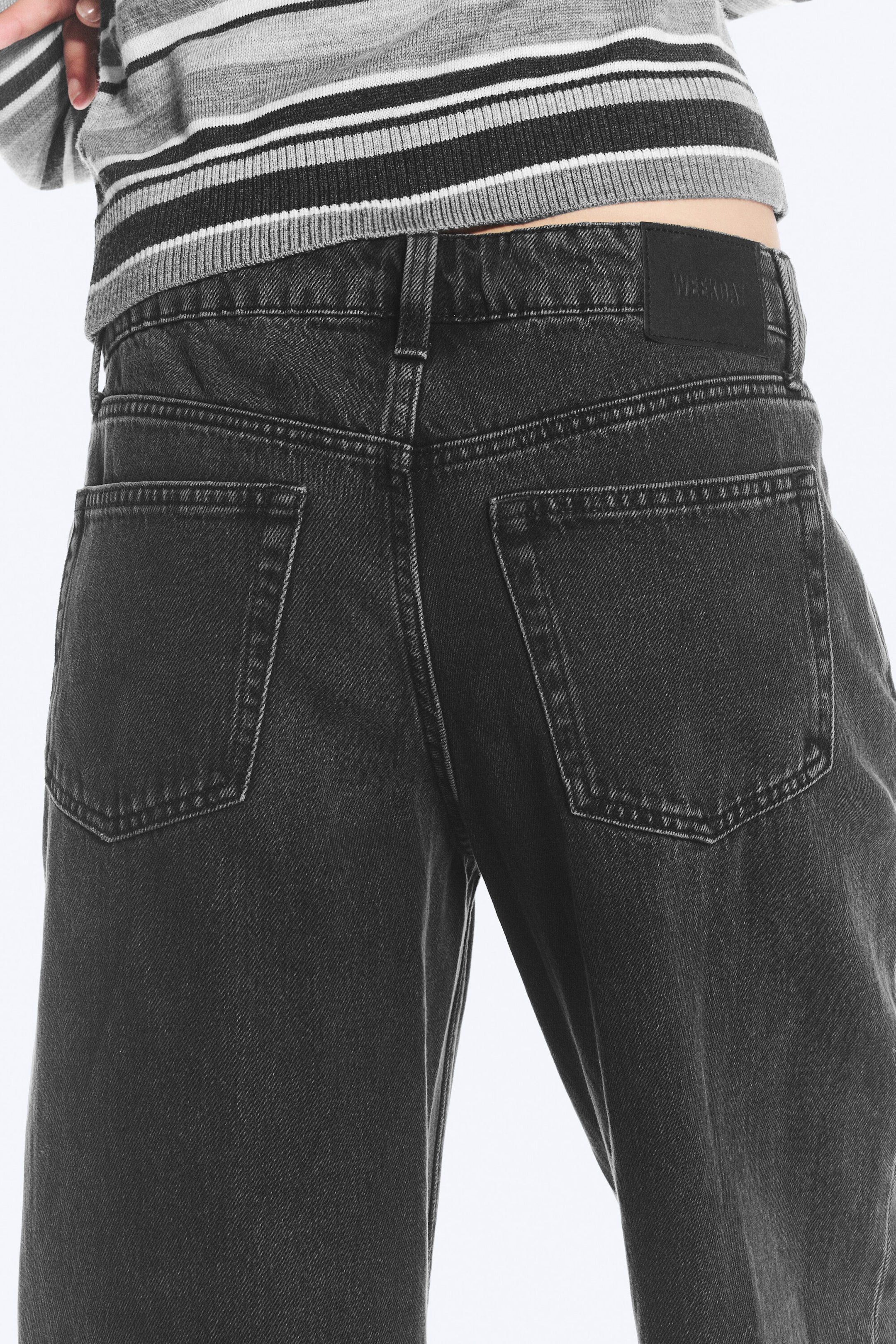 Elegie Black - Noir - Ample jean taille basse à jambe large avec revers - 3