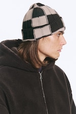 Donkerbruin geruit - Beanie met omgeslagen rand - 1