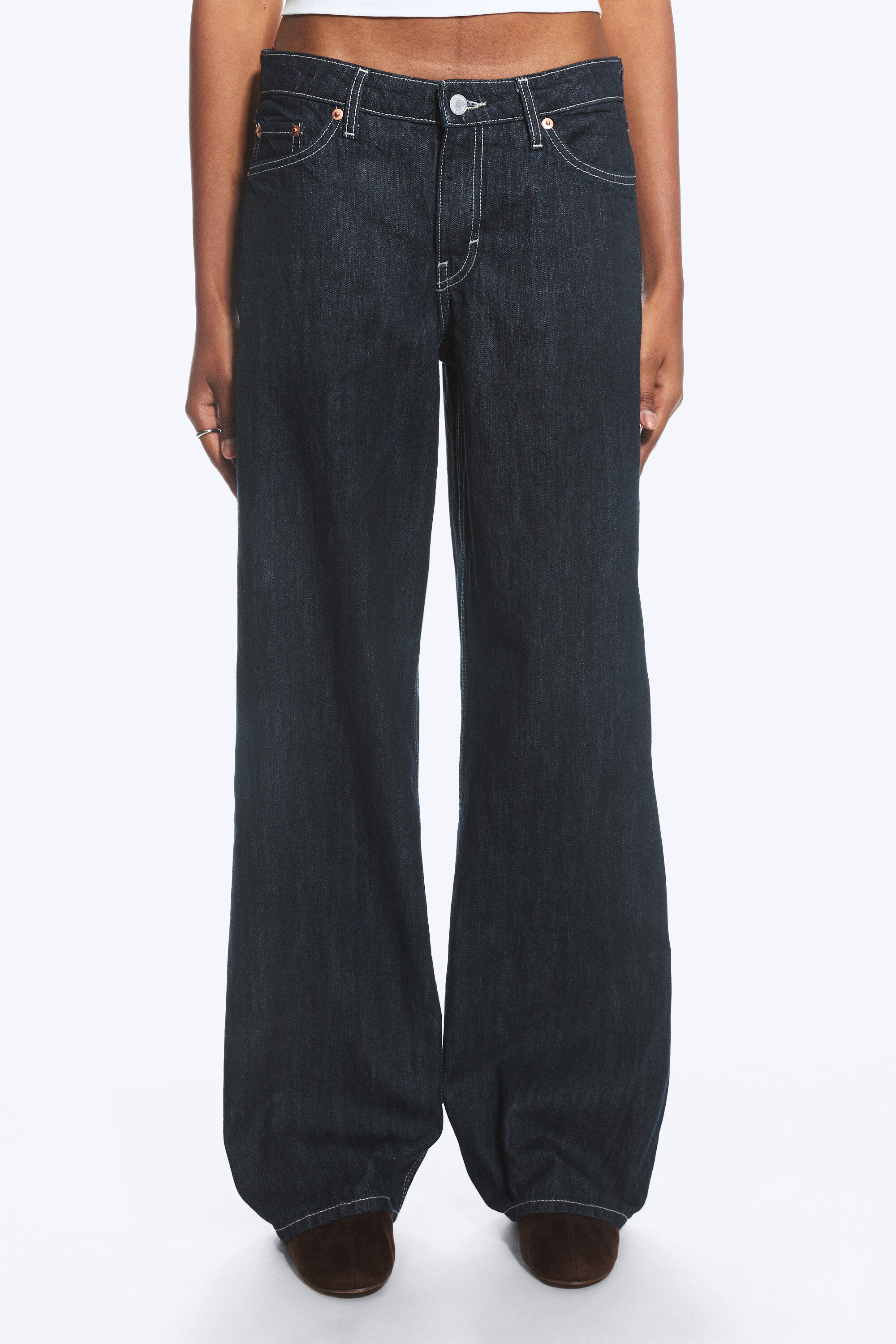 ample low rise loose wide jeans - Blue Rinse - Dark Blue | Weekday EU