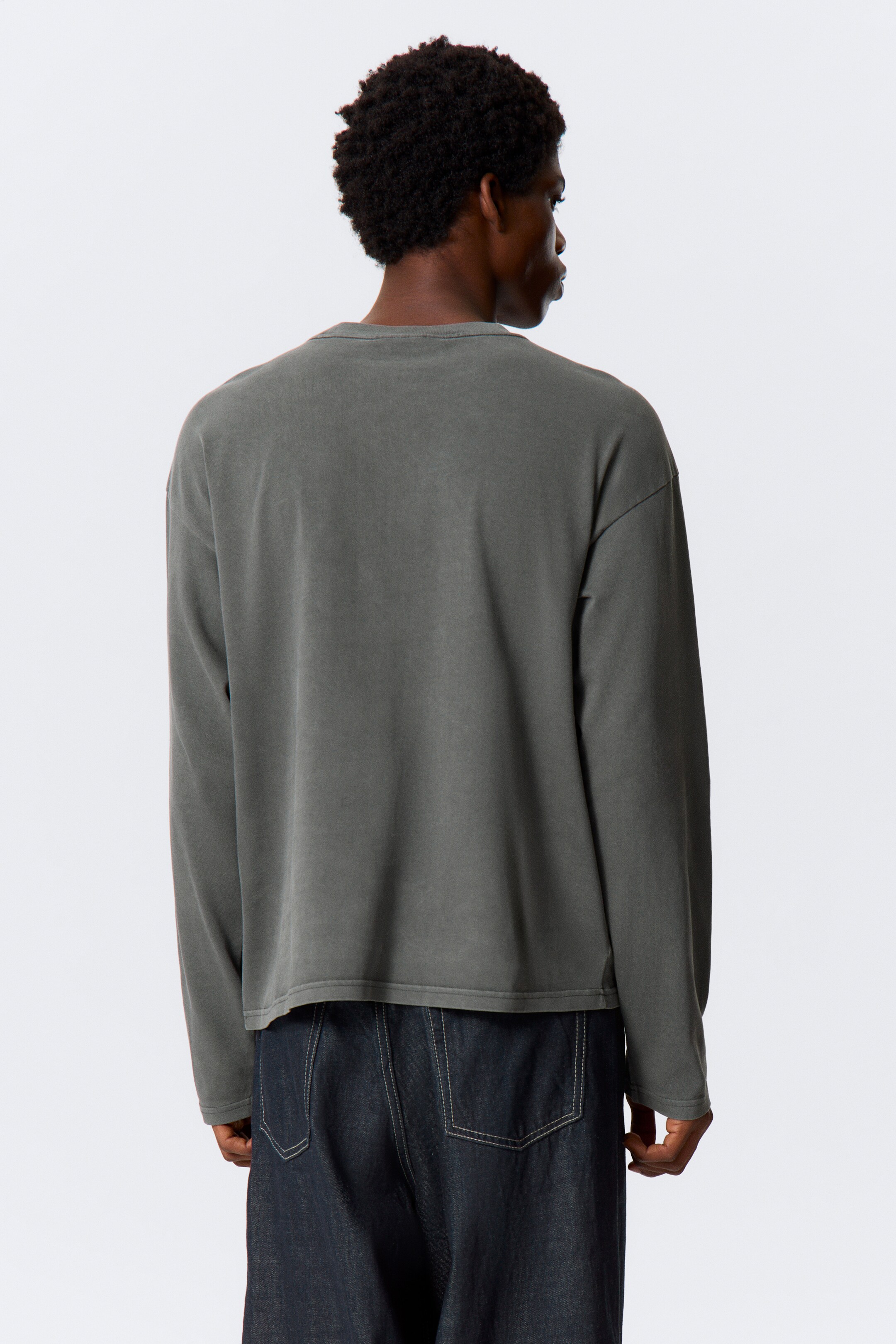 Преглед на по-голямо изображение: Great Boxy Graphic Long Sleeve T-shirt - Washed Grey - Virtual Mission - МЪЖЕ | H&M BG 3