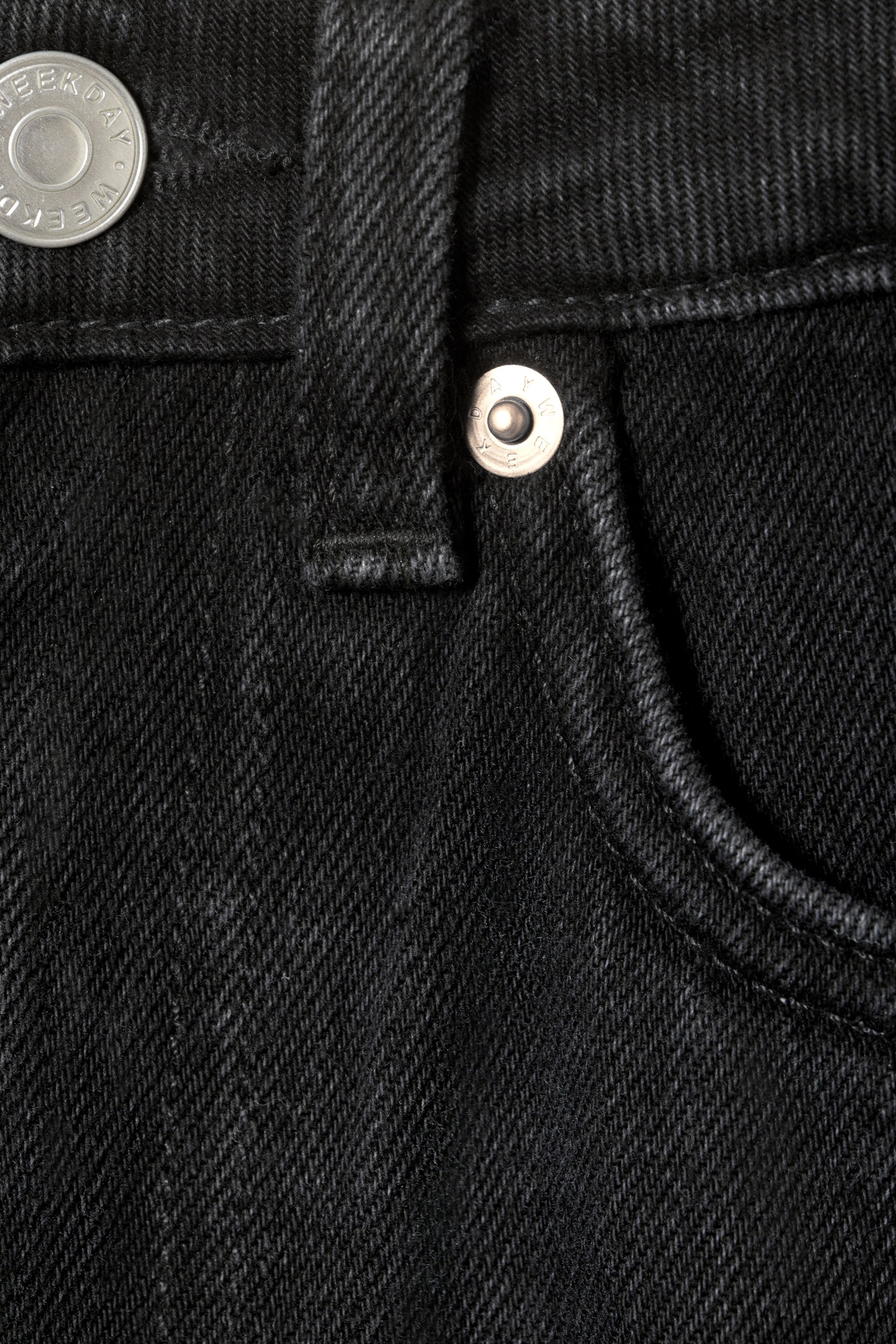 Tuned Black - Black - Halo Curve High Waisted Regular Wide Jeans - 1