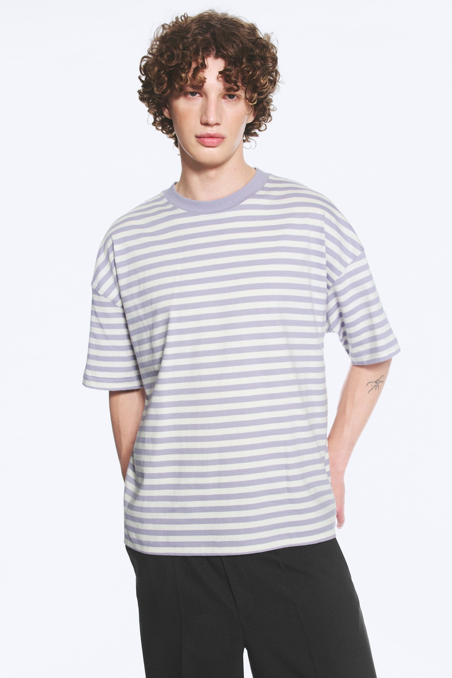 T-shirt Oversize Boxy - Bianco/viola polvere a righe/Talpa Polvere Chiara/Bianco/Marrone scuro lavato/Verde kaki chiaro polvere/Nero lavato - 1