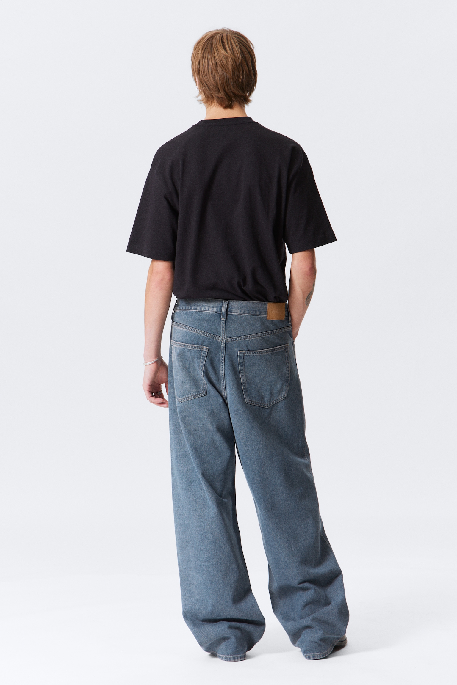 Astro Loose Baggy Leg Jeans - Blue One - Medium Blue/Board Blue - Medium Blue/Blue Stream - Medium Blue/Tuned Black - Black/Black Rinse - Black/Dusky Black - Black/Mine Grey/Blue Rinse - Dark Blue/Snow Blue - Light Blue/Mine Blue - Medium Blue/Torn Blue - Medium Blue - 8