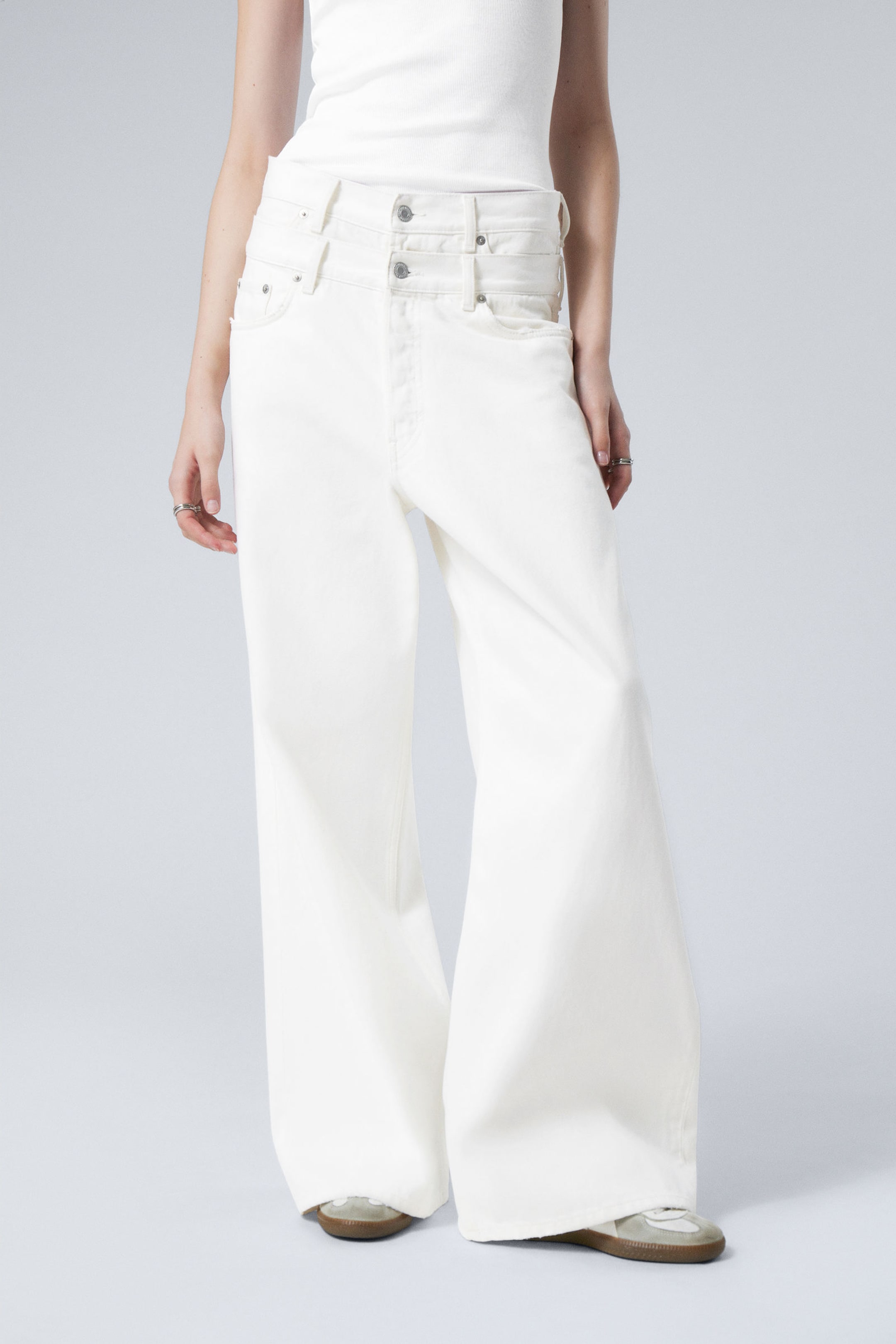 White - Dual High Waisted Loose Wide Leg Jeans - 2