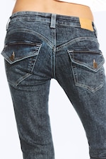 Ørkenblå - Mørk blå - Low Rise Curve Yoke Flared Jeans - 2