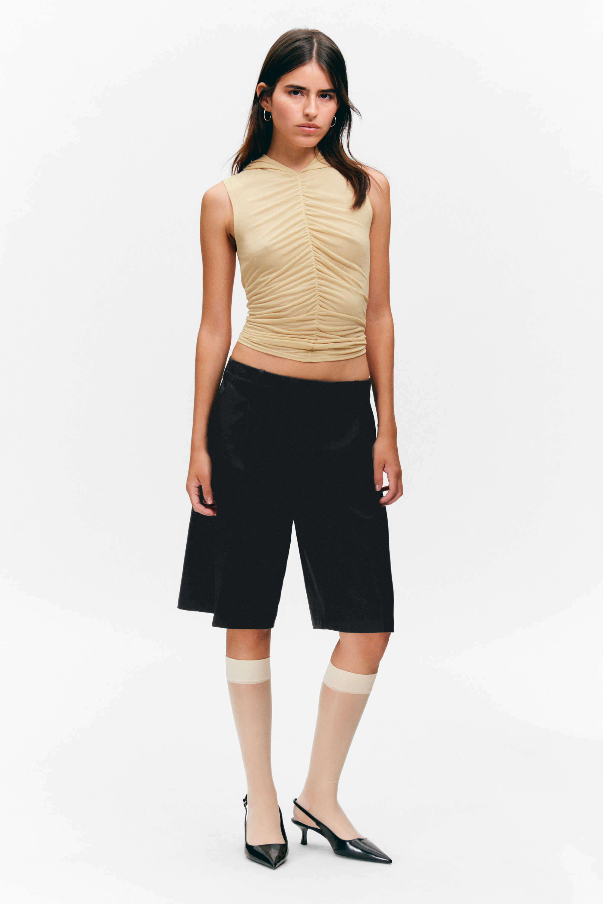 Svart - Kneelength Suiting Shorts - 1