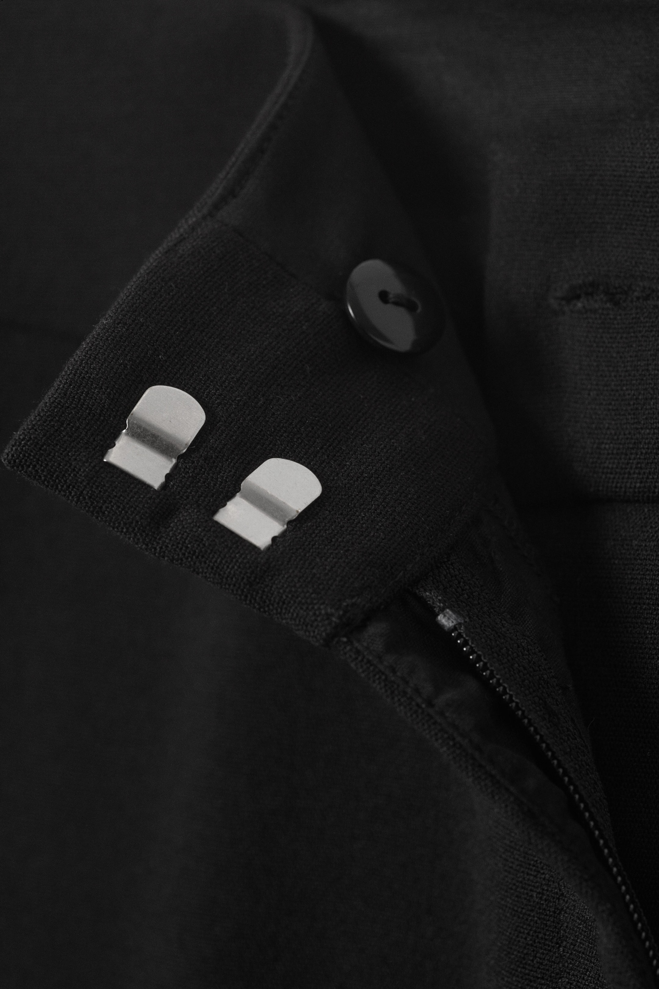 Black - Mid Rise Flared Suiting Trousers - 4