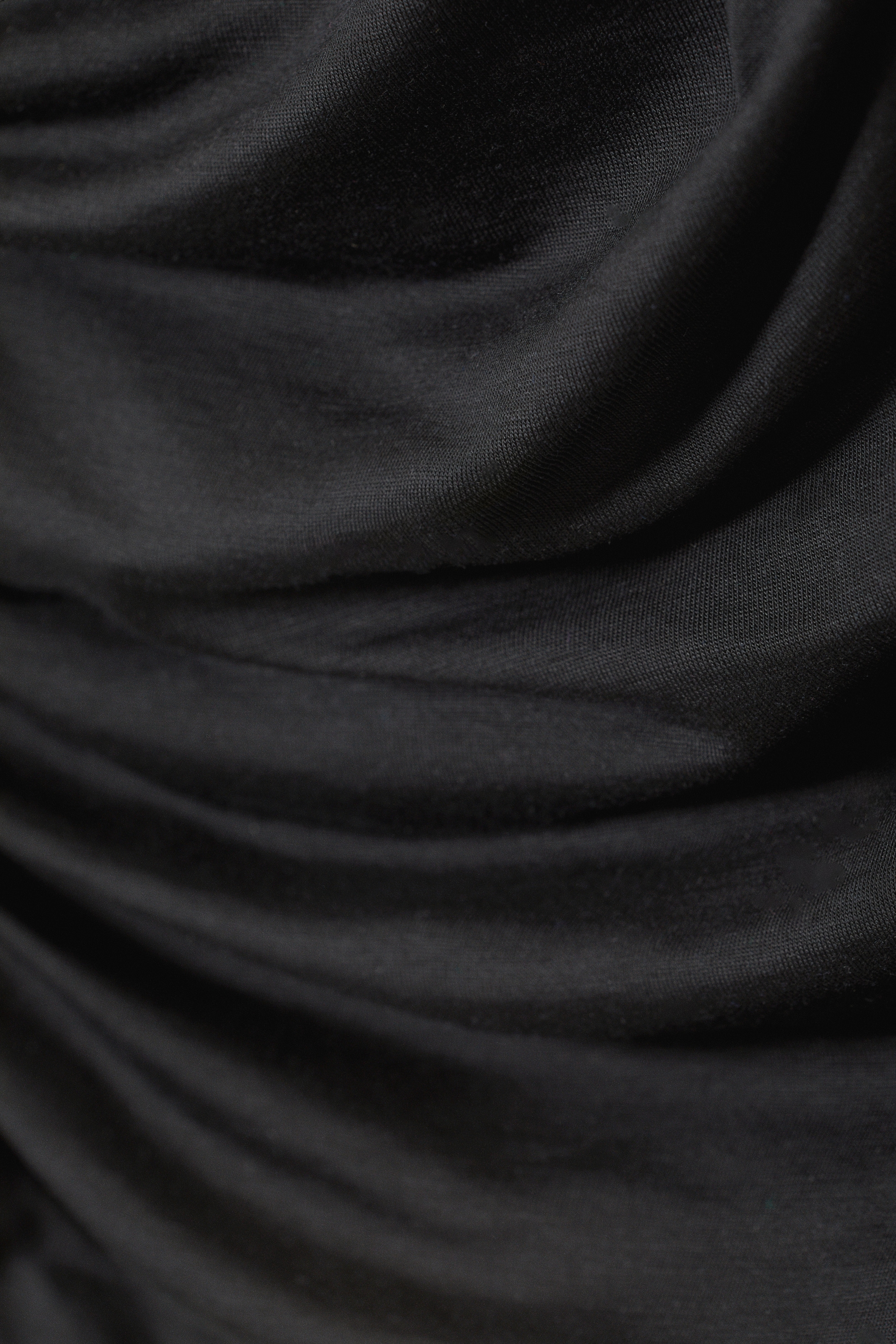 Größeres Bild anzeigen: Asymmetrisches Drape-Top aus Lyocell - Schwarz - Ladies | H&M AT 5