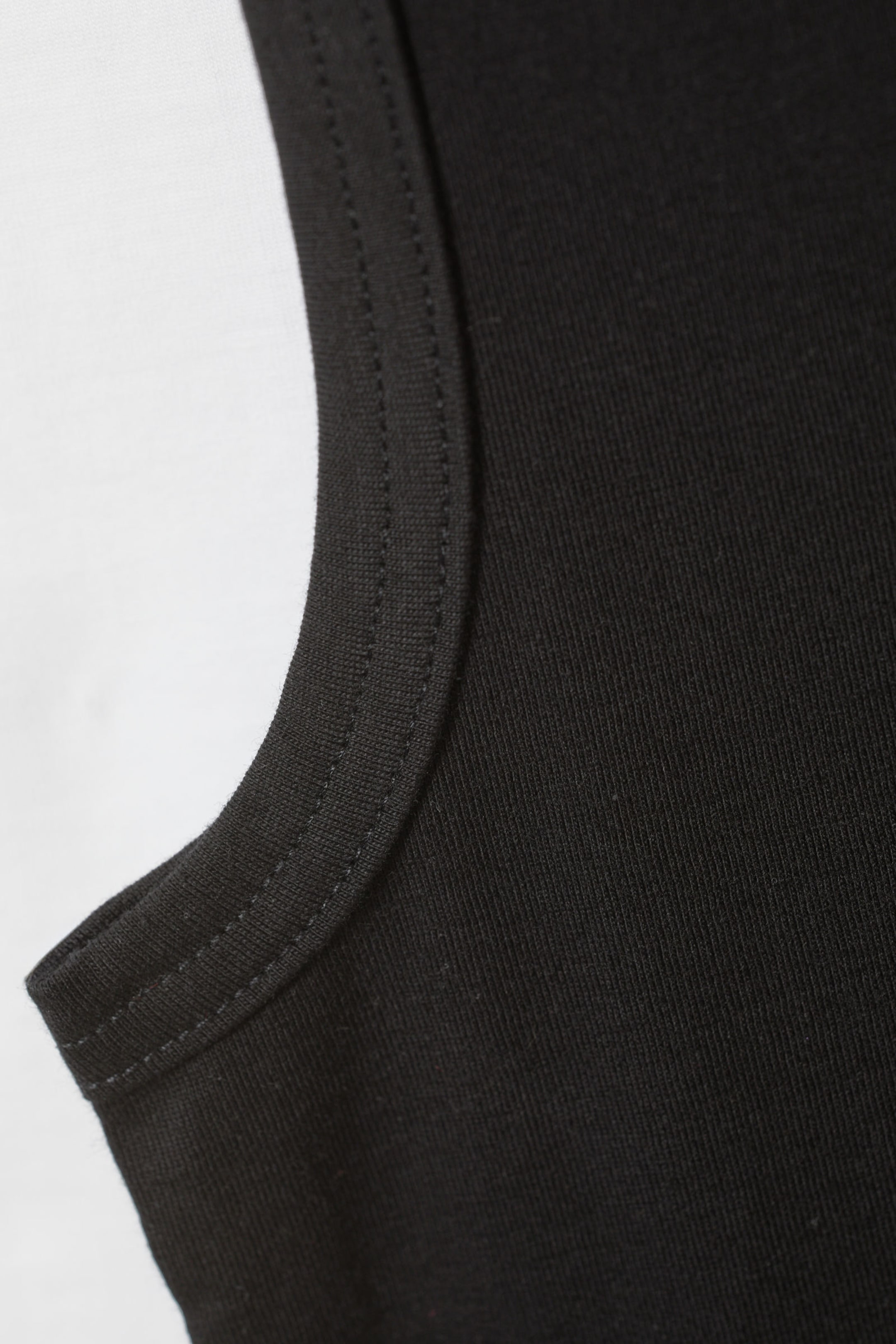 White - 2-pack Fitted Tank Tops - 2