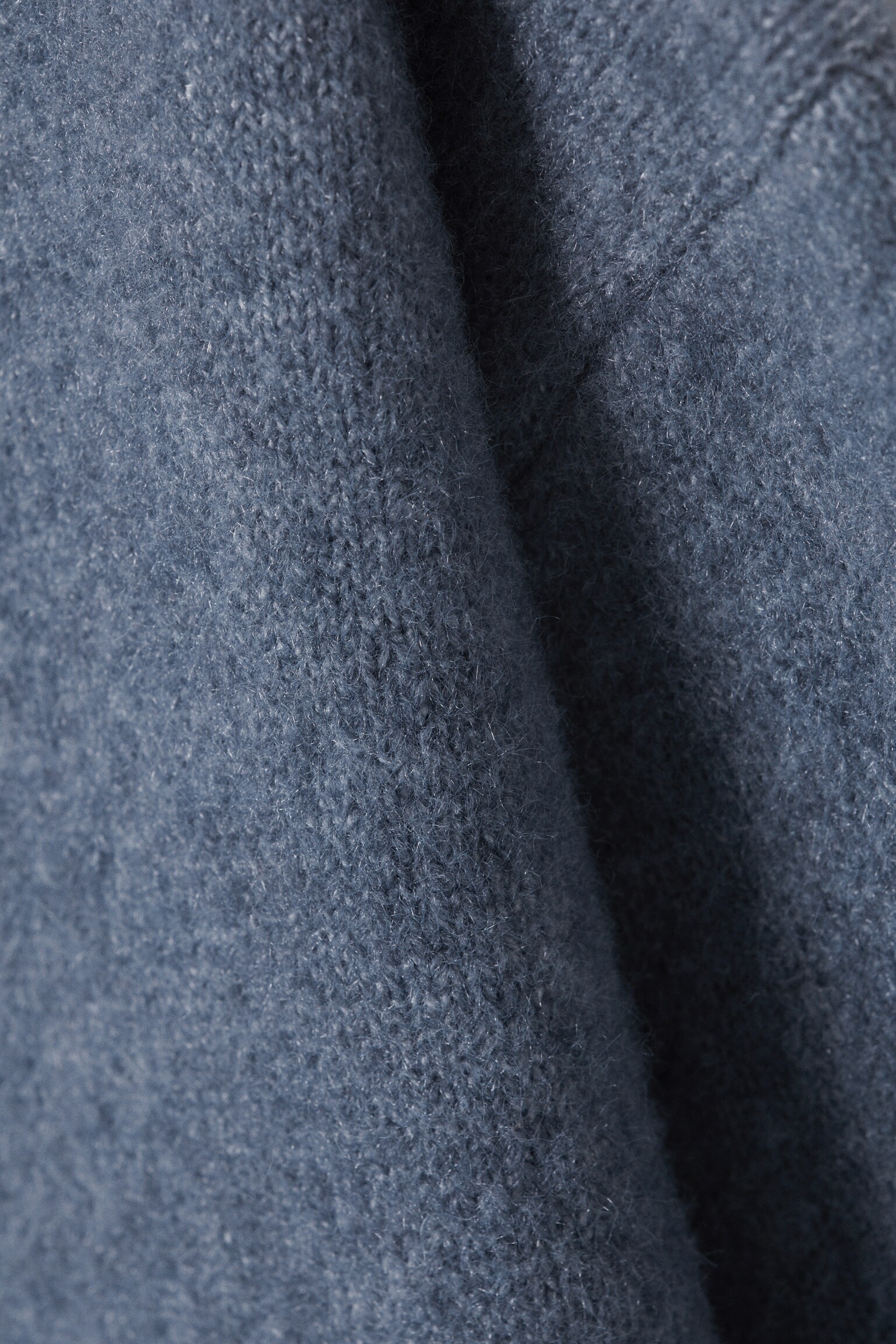 Weicher Strickpullover mit U-Boot-Ausschnitt - Taubenblau/Dunkelbraun/Hellweiß - 5