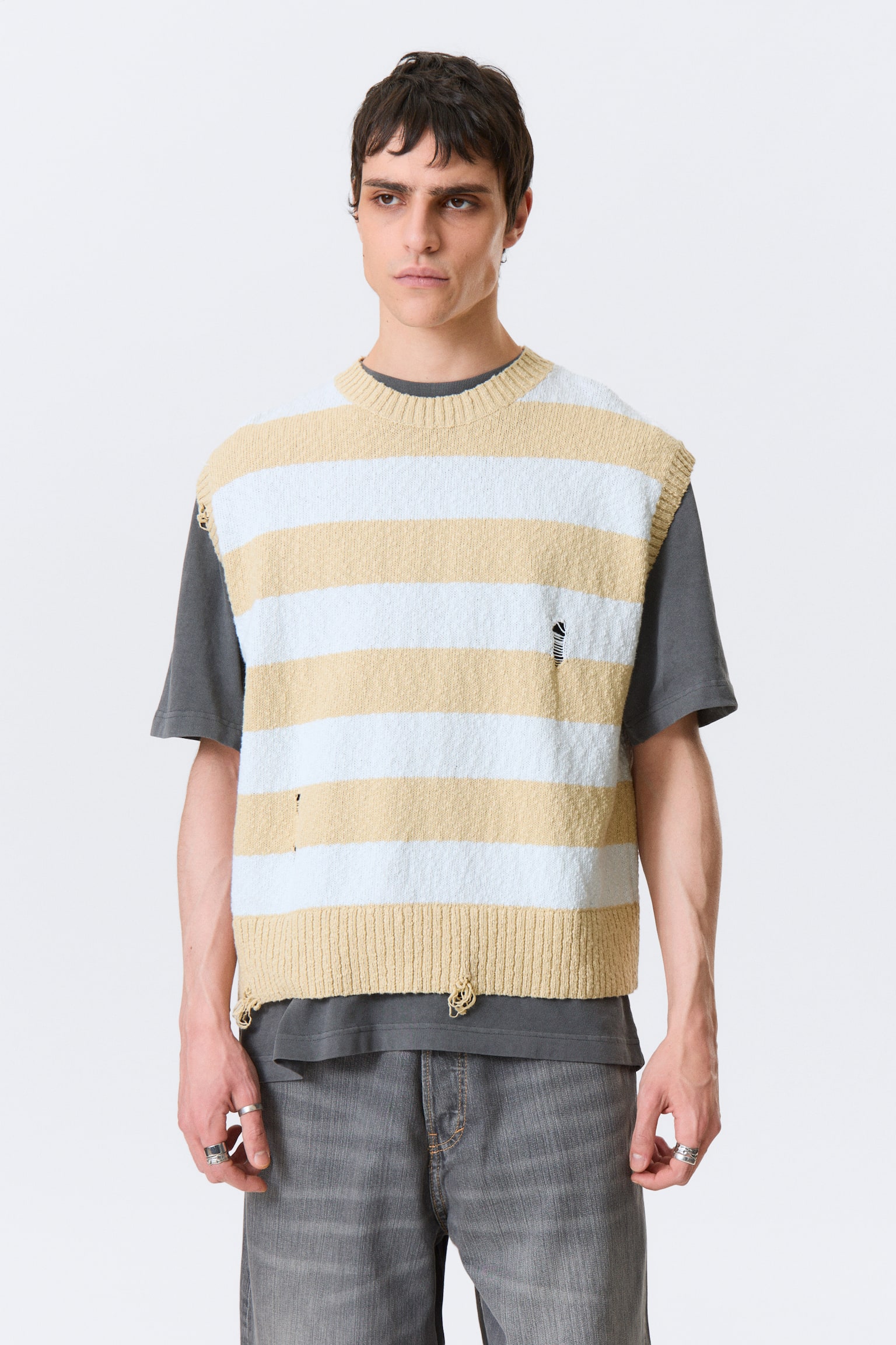 Lässige Strickweste im Used-Look - Blau & Beige gestreift/Schwarz - 4