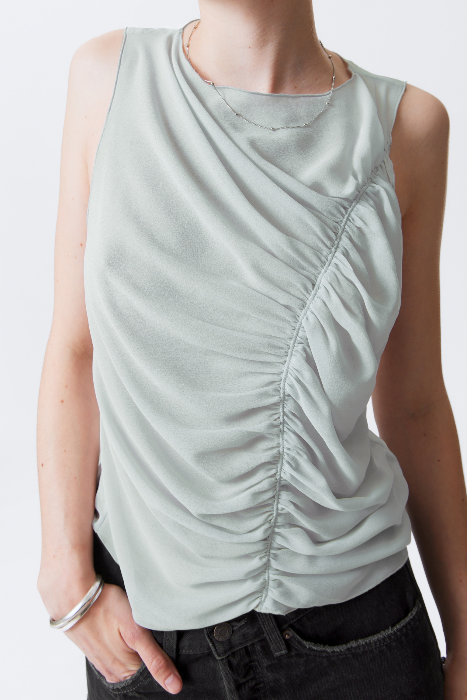 Top de crepé sin mangas fruncido - Gris claro - 6