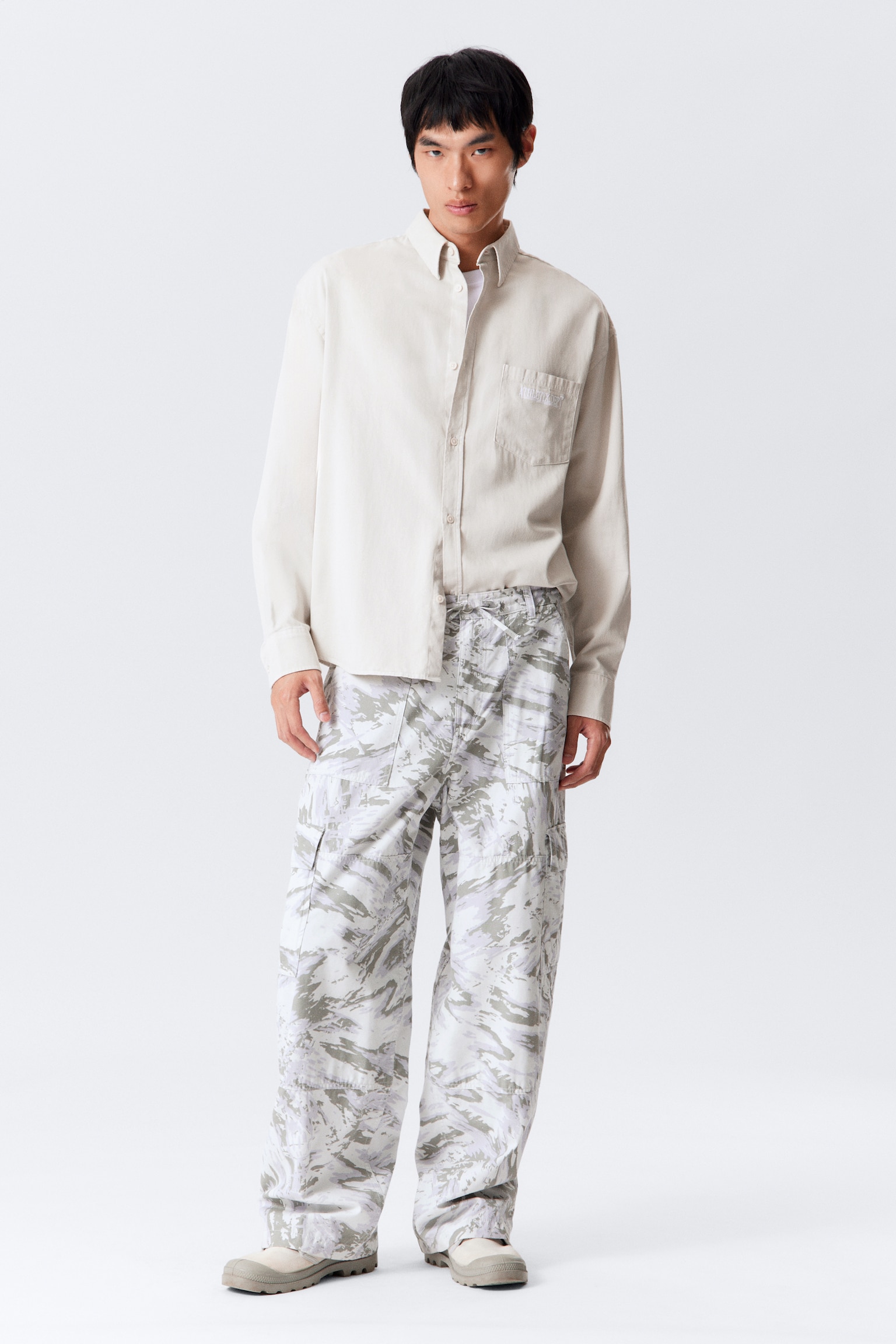 Loose Fit Graphic Cargo Trousers - Off-white - Static Dust