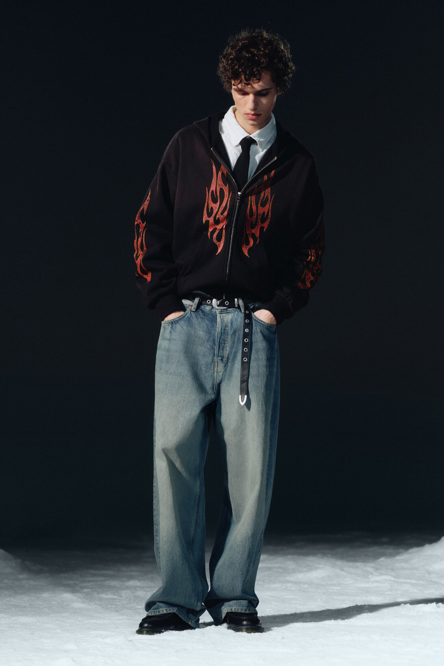 Astro Mid Waist Loose Baggy Leg Jeans - Arizona Blue - Mittelblau/Blue Rinse - Dunkelblau/Board Blue - Mittelblau/Black Rinse - Schwarz/Tuned Black - Schwarz/Blue Stream - Mittelblau/Kimberley Blue - Hellblau/Kite Blue - Mittelblau/Minen-Grau/Chelsea Black - Schwarz - 5