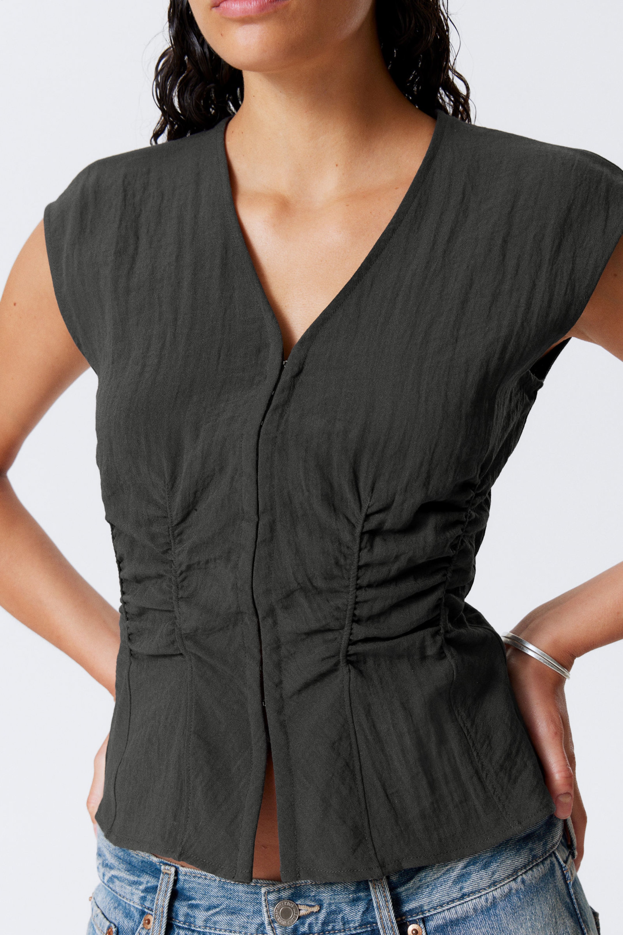 Dark Grey - Sleeveless Crinkle Top - 2
