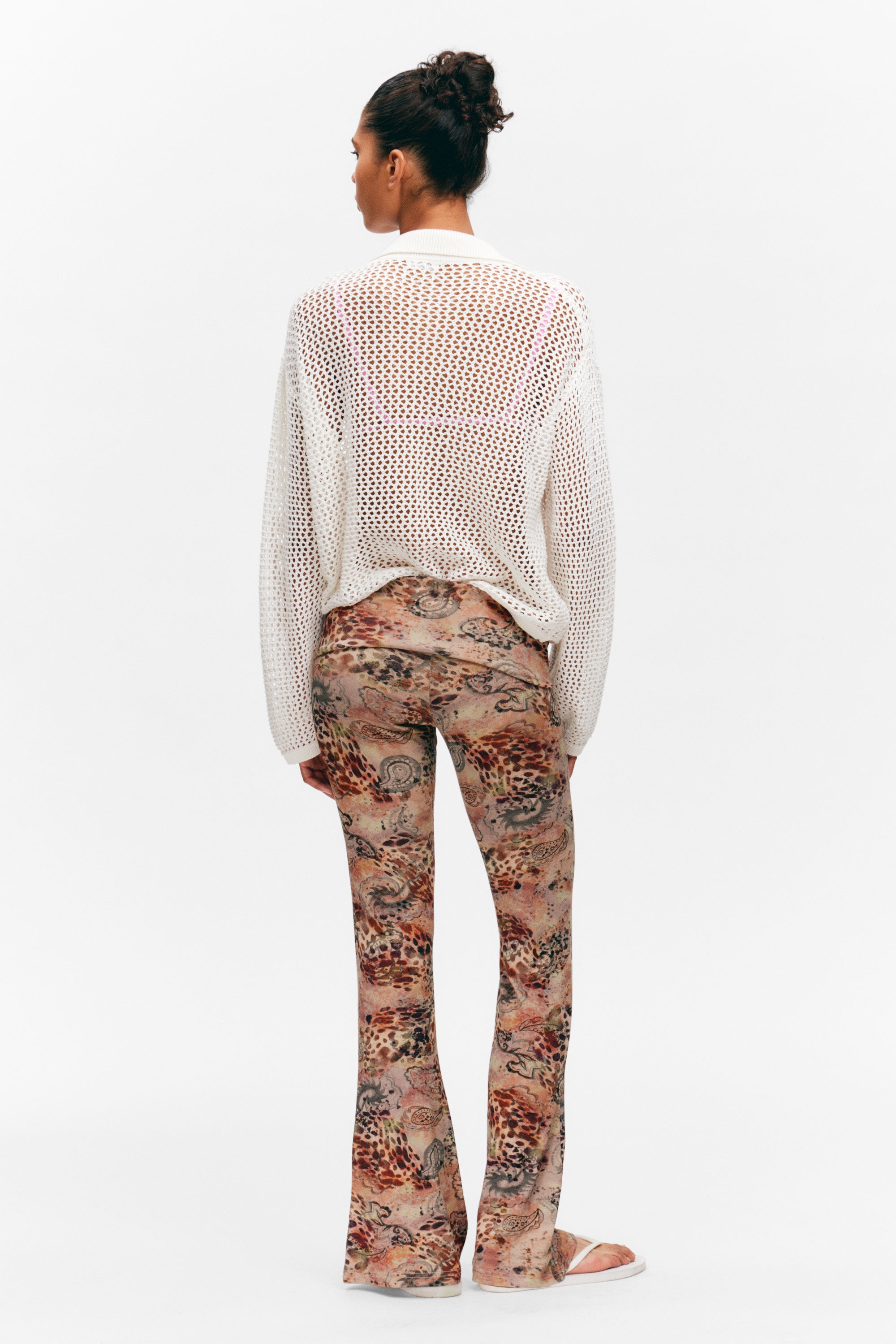 Pink - Leopard-Paisley Pattern - Printed Low Waist Flared Pyjama Trousers - 4