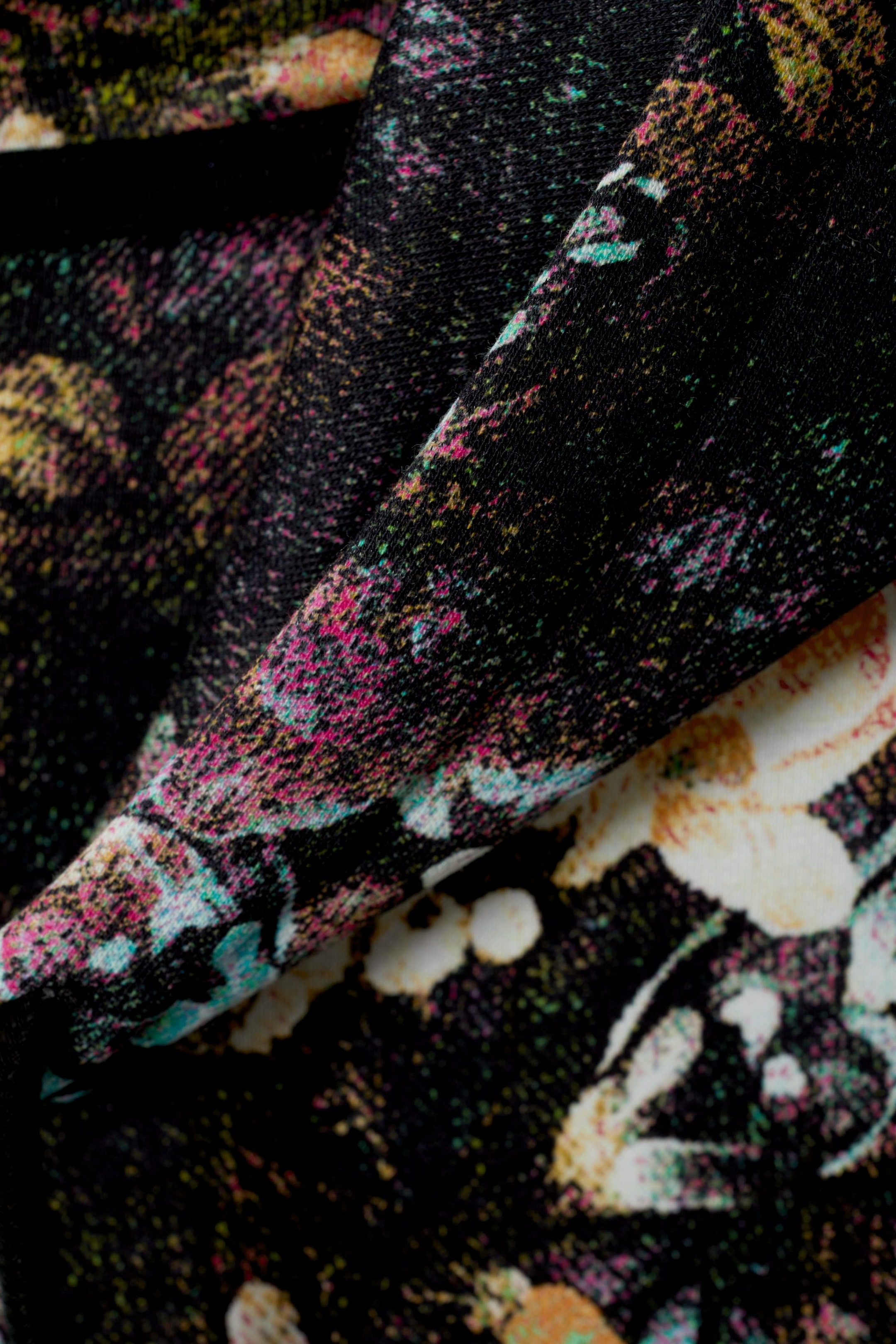 Black w flowers - OversizedPrintedHoodie - 1