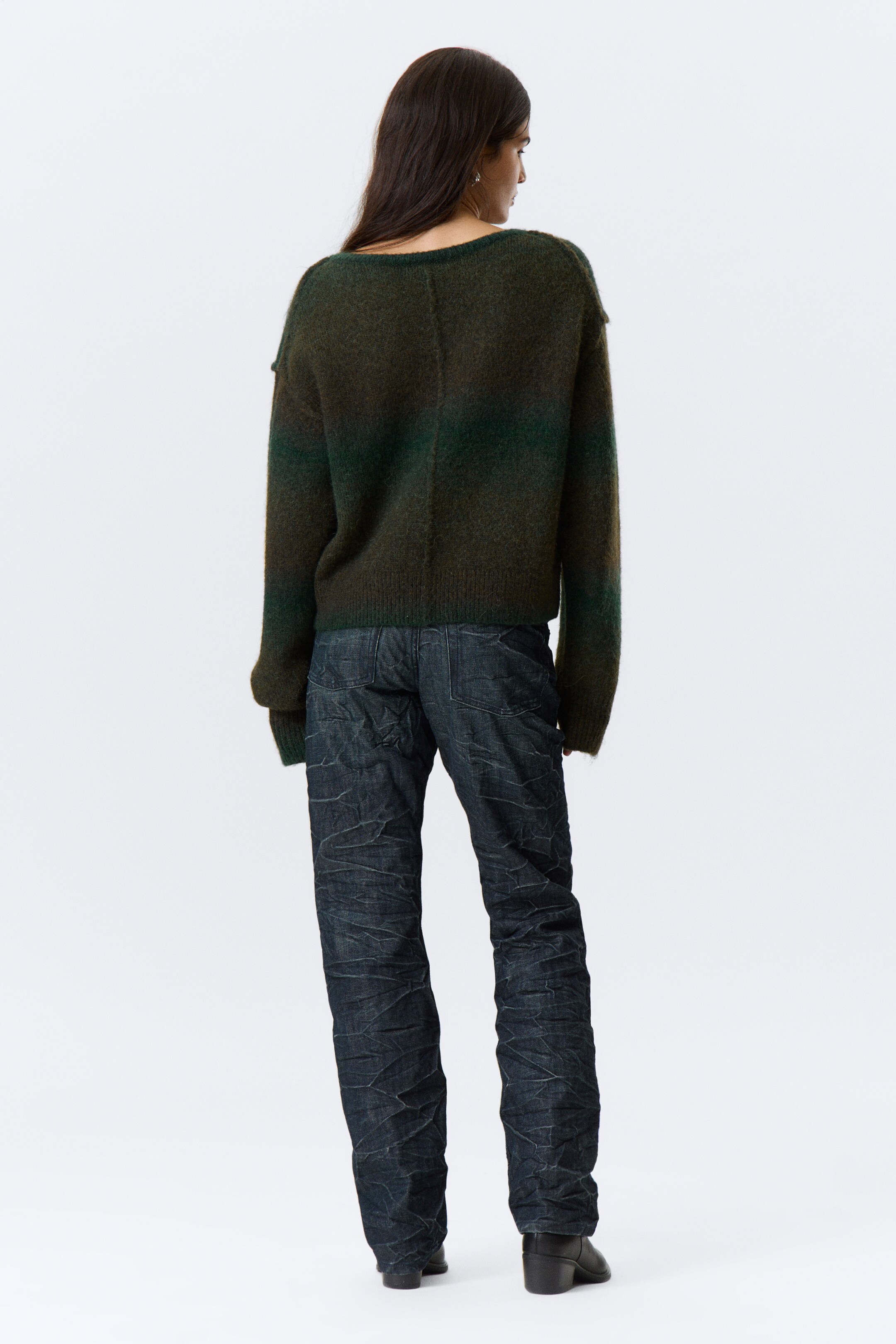 Vis større bilde: Space Dye V-Neck Strikkegenser - Mørkegrønn - Space Dye - DAME | H&M NO 4