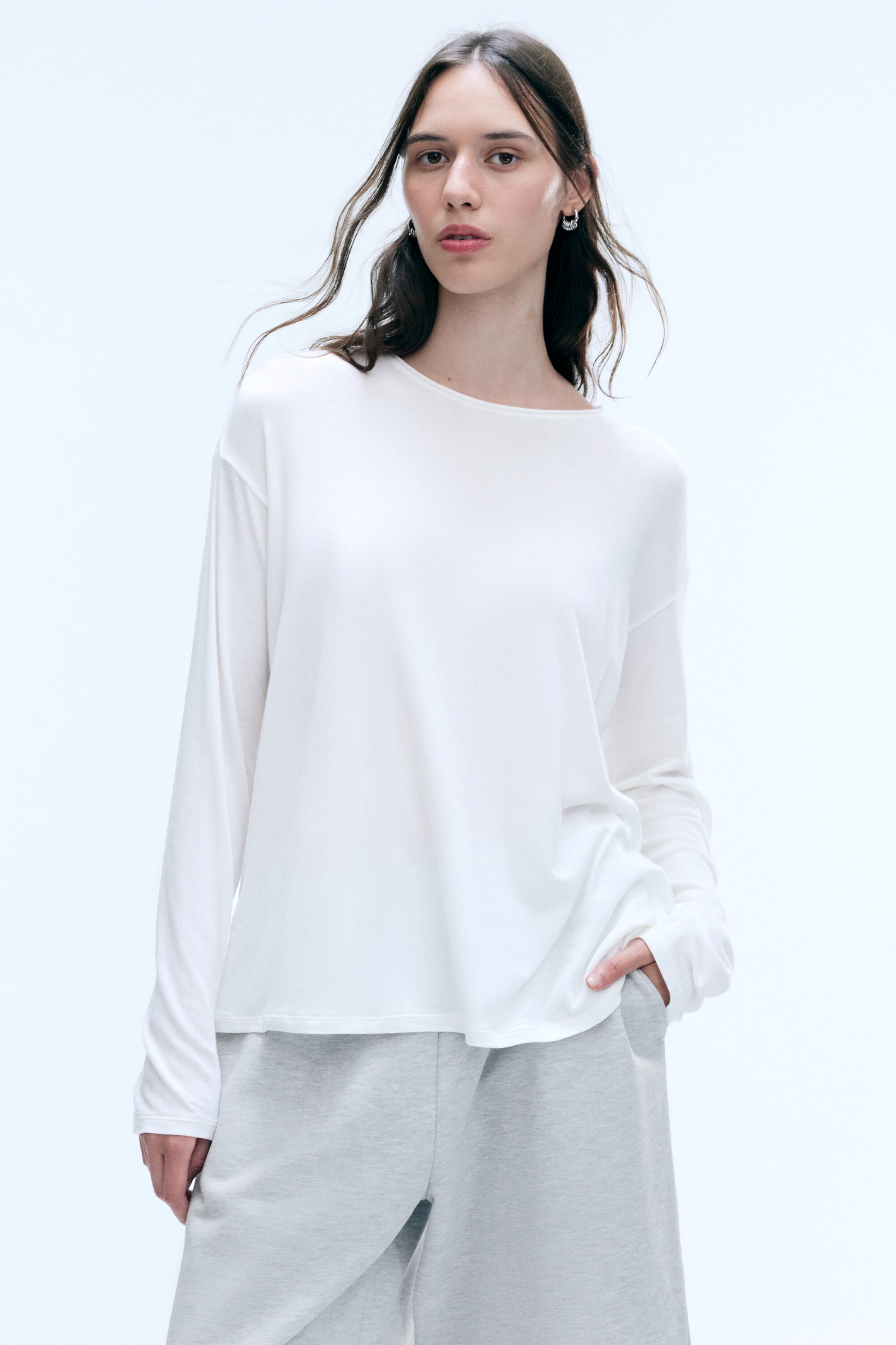 Weiß - Locker geschnittenes Longsleeve - 2