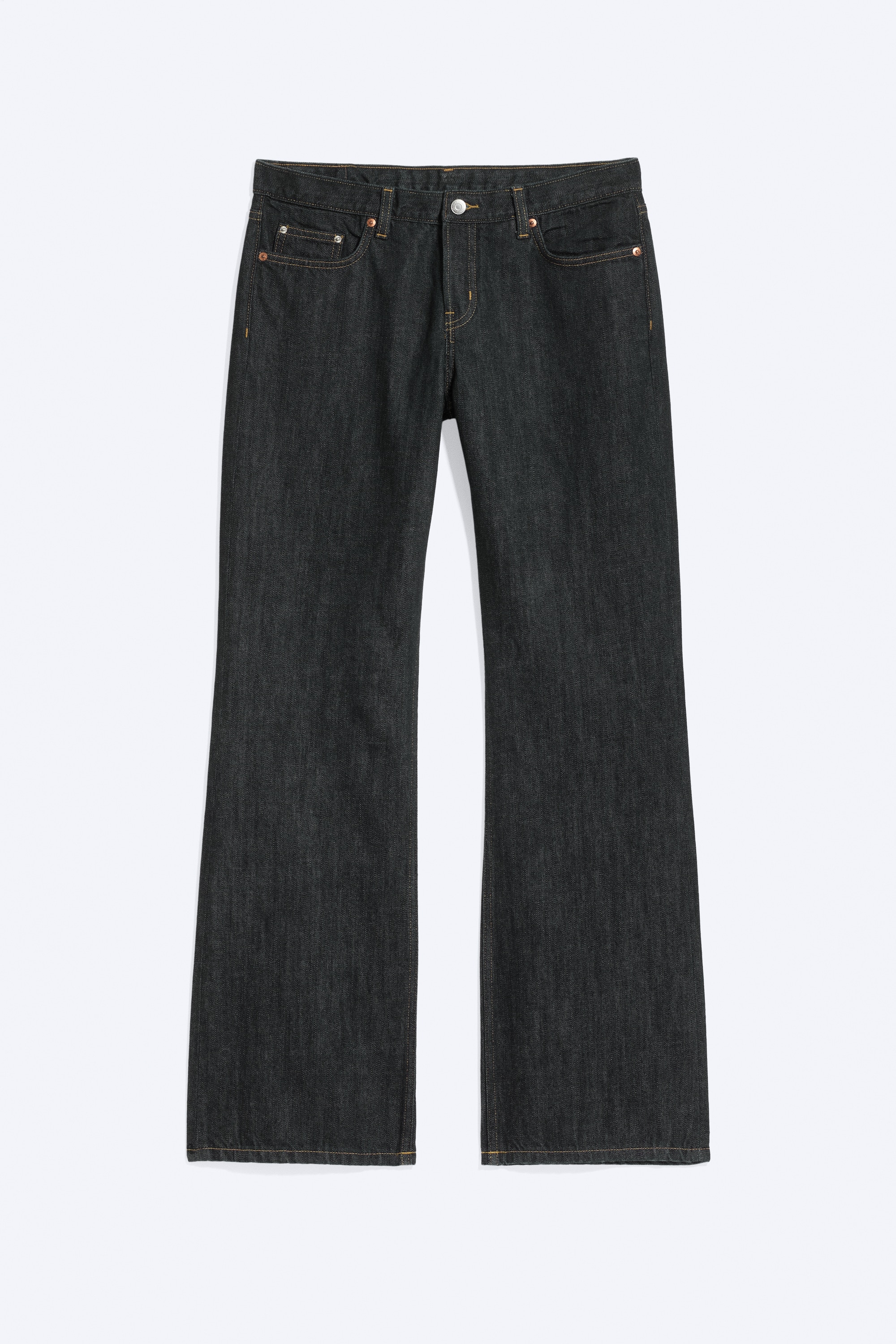 Aura lavtaljede bootcut-jeans i løs pasform - Blue Rinse – mørkeblå/Alien Sort - Forvasket Sort/Hunter Blue – mellemblå