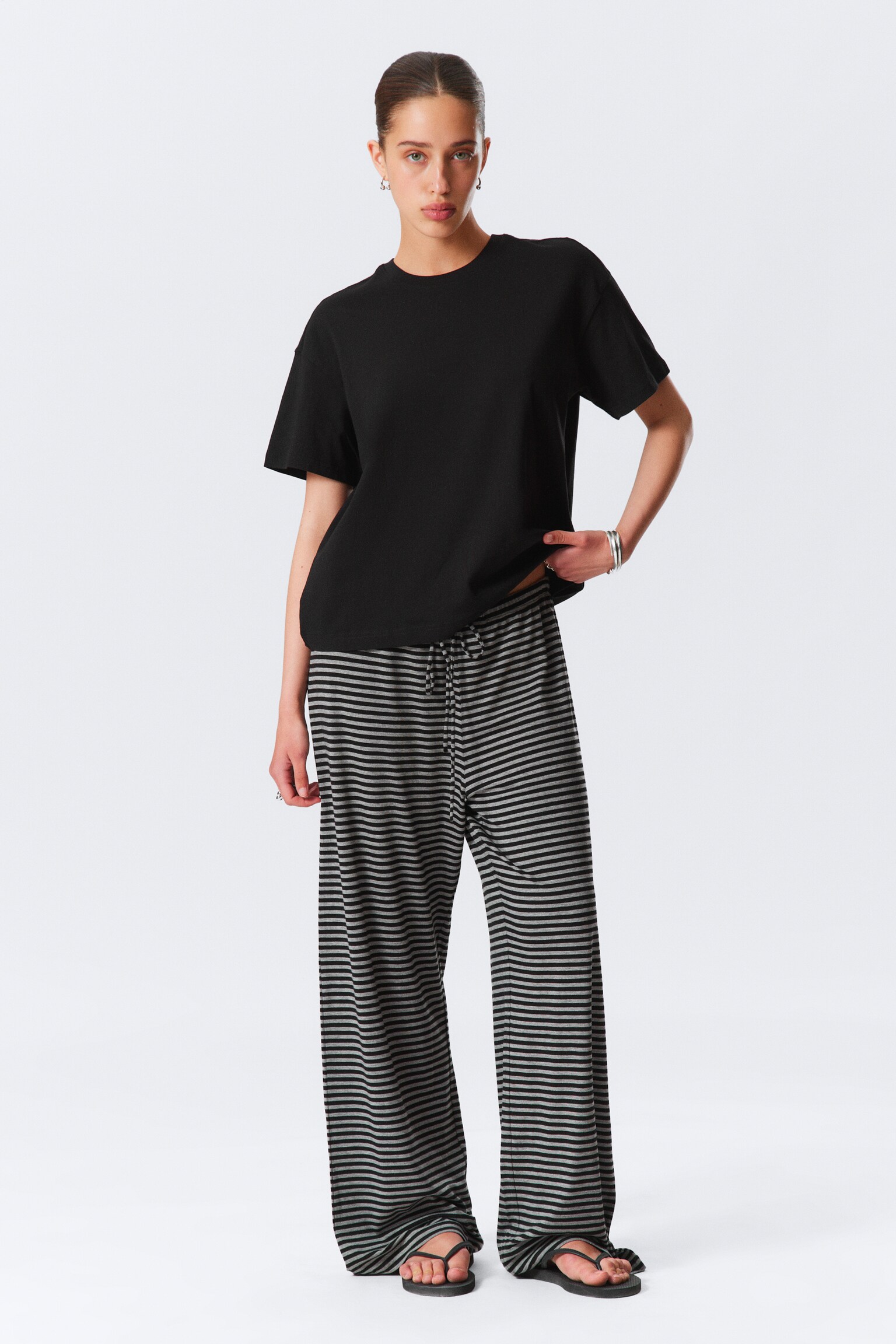Relaxed Boxy Cotton T-shirt - Black/Dark Grey/Striped White/Striped Grey/White/Navy Blue - 3