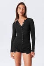 Black - Slim Long-Sleeved Buttoned Cardigan