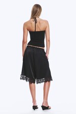 Svart - Satinshorts med spets - 3