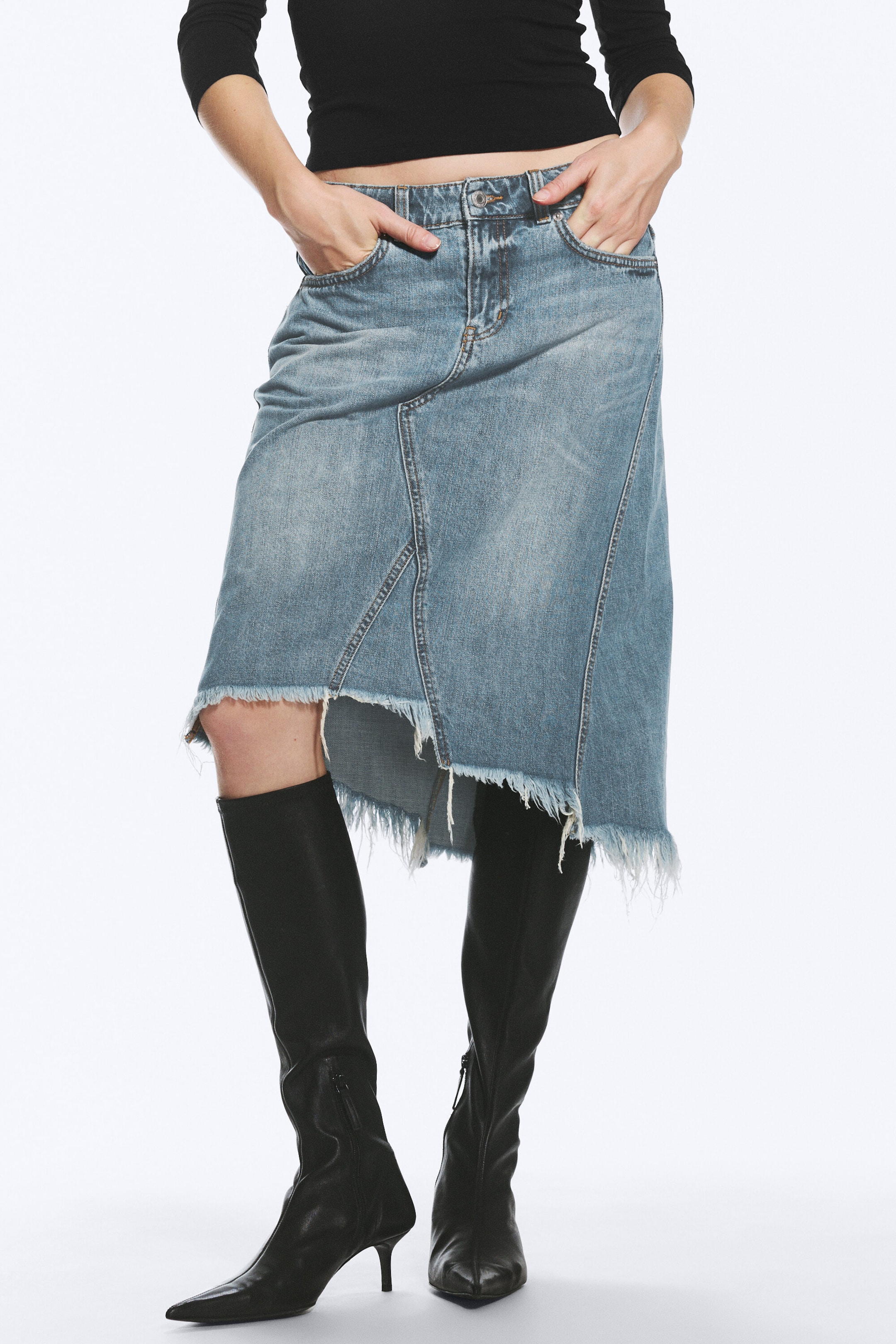 Coastal Blue – lyseblå - Midi-skjørt i denim med lavt liv - 2