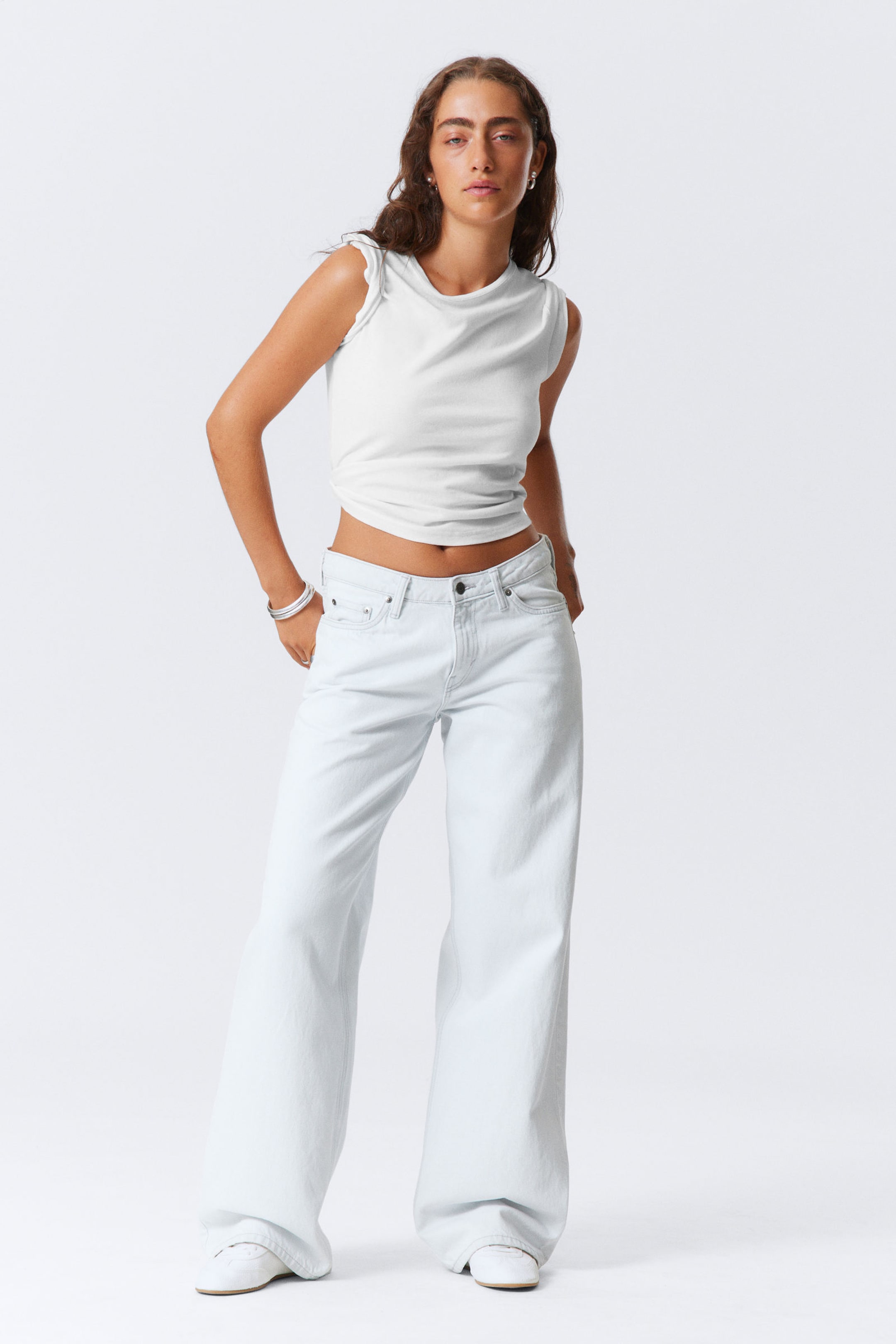 #8898AC - Ample Low Rise Loose Wide Leg Jeans - 1