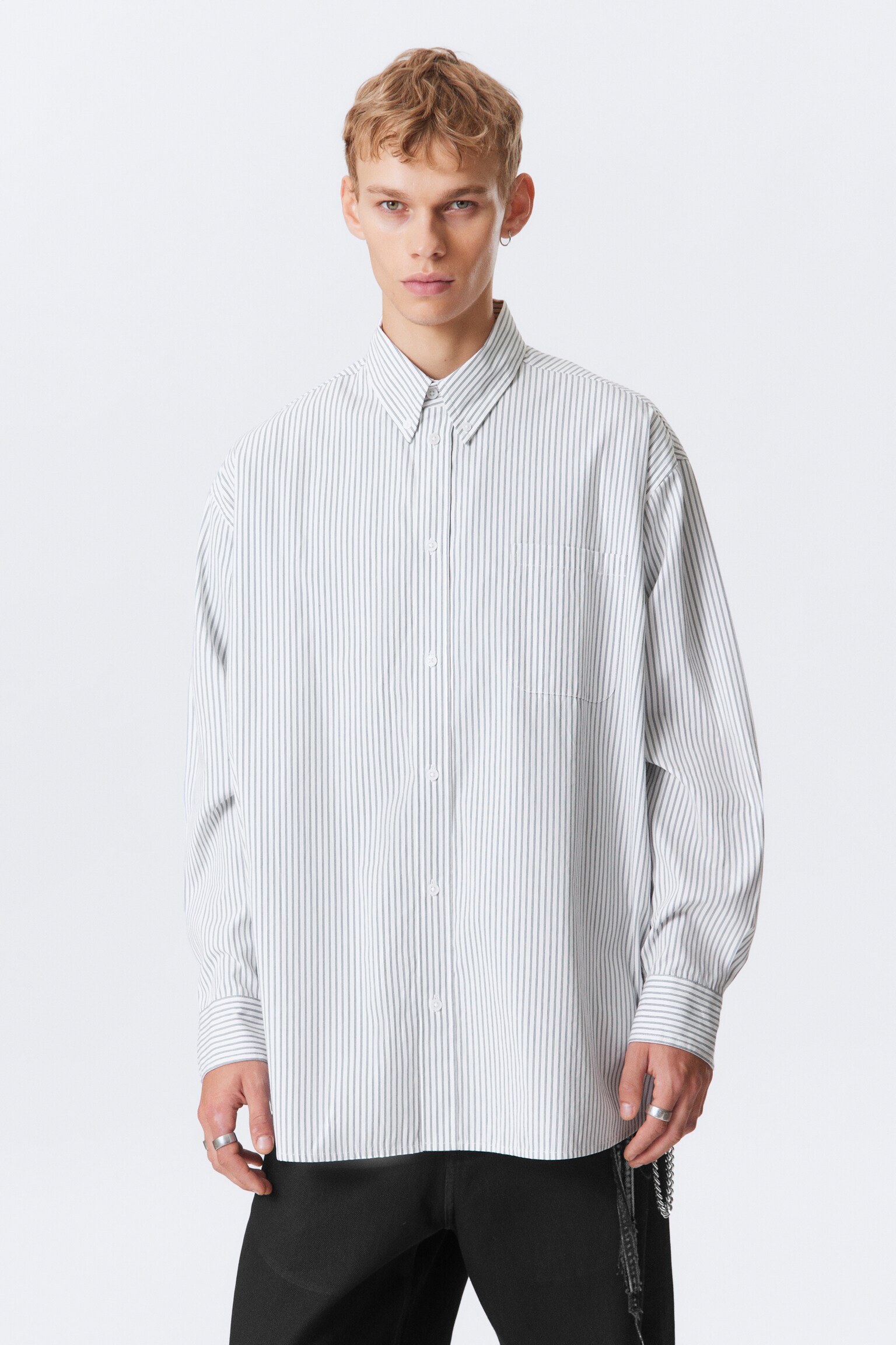 Oversized Striped Button-Down Shirt - Blanco - Rayas azules/Green Stripe