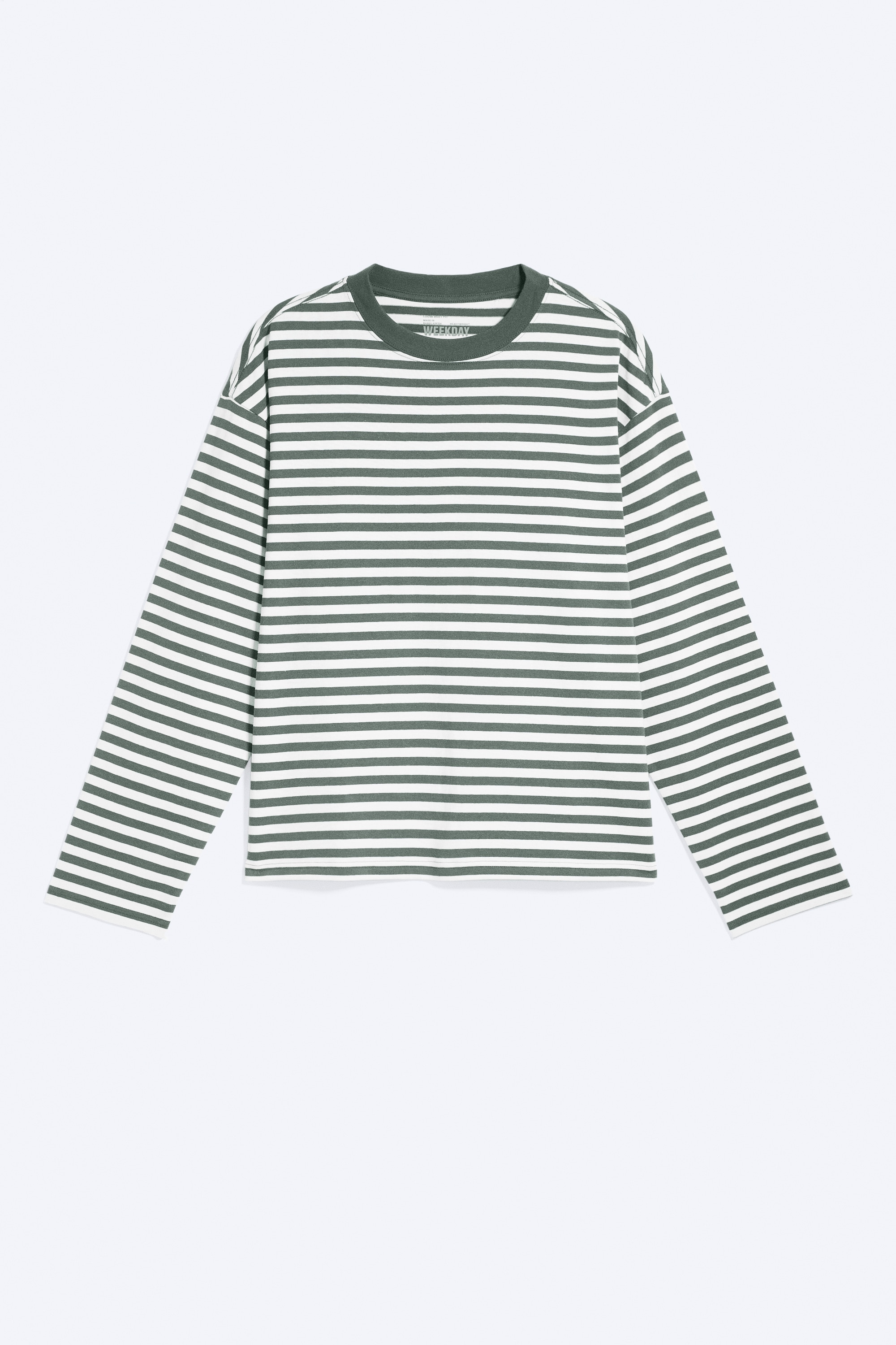Boxy Longsleeve mit lockerer Passform - Gestreift in Grün und Weiß/Weiß/Blau & Weiß gestreift/Schwarz/Weiß & Navy gestreift/Dunkelbraun gestreift/Dunkelbraun/Taubenblau/Hellblau/Staubiges Lila/Weiß/Grau gestreift/Dunkles Marineblau/Weiß - Braune Streifen/Weiß - Grüne Streifen